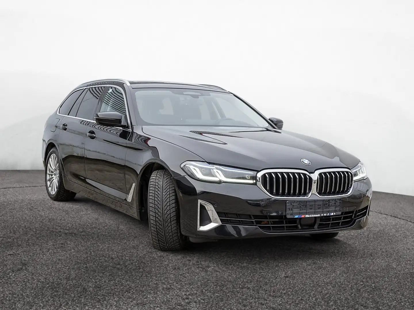 BMW 530 i Touring Luxury Line AHK+PANO+LEDER+STAND Schwarz - 2