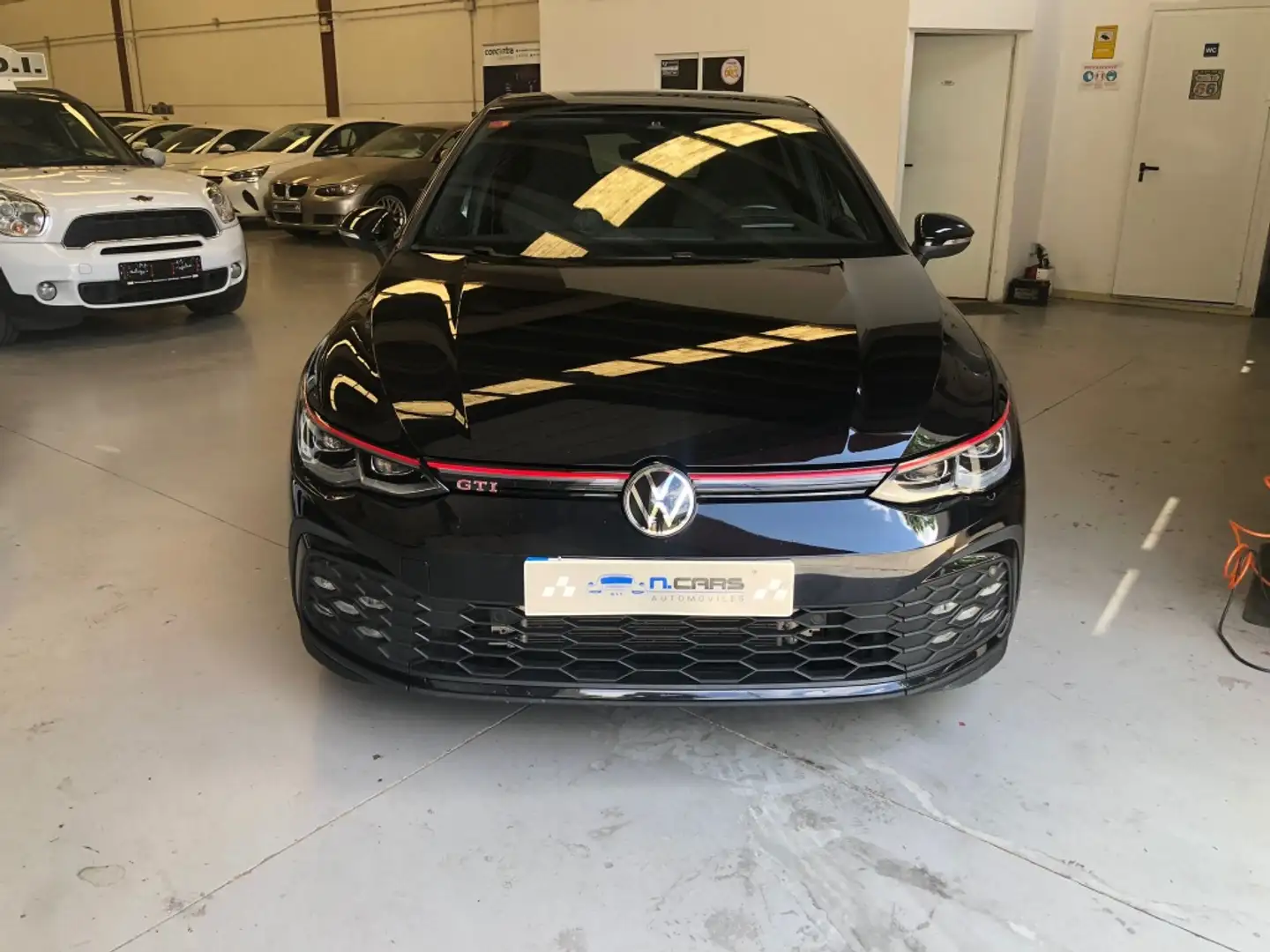 Volkswagen Golf GTI 2.0 TSI DSG 180kW Noir - 1