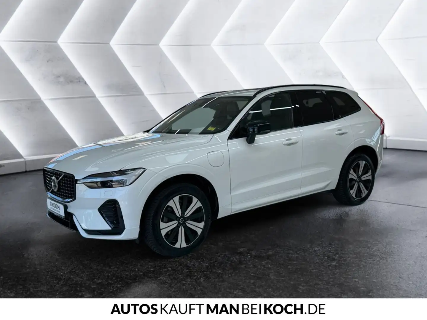 Volvo XC60 T6 Plug-In AWD Plus Dark BLIS ACC H/K Navi Blanc - 2