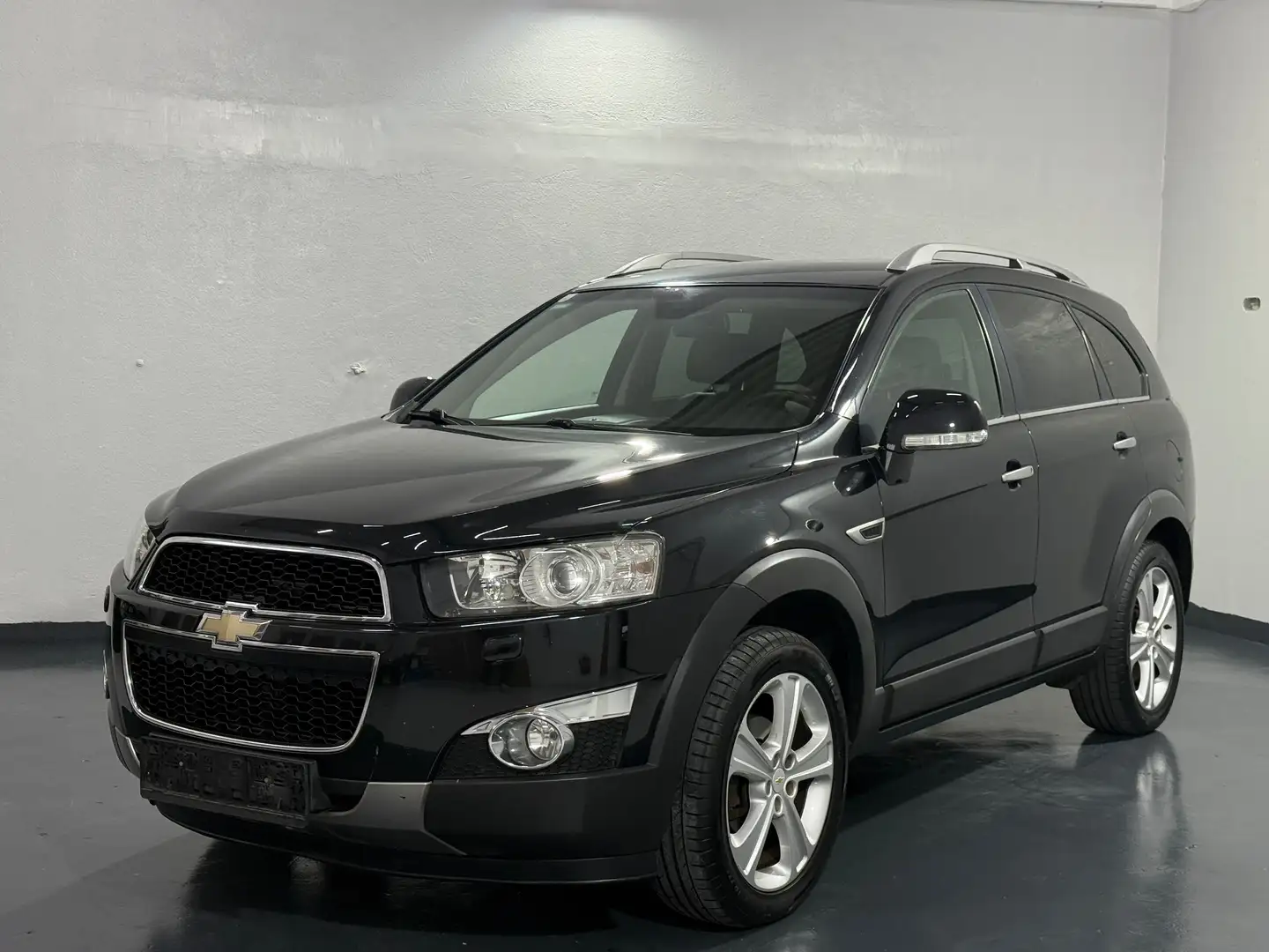 Chevrolet Captiva LTZ 2,2 4WD DPF ,7 Sitze Schwarz - 1