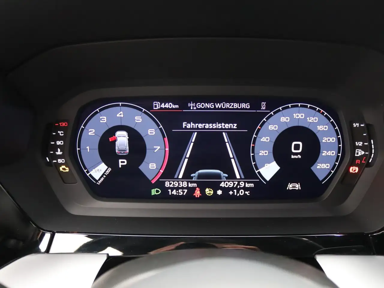 Audi A3 S-Line 35 TFSI S-tronic / AHK, RFK 12