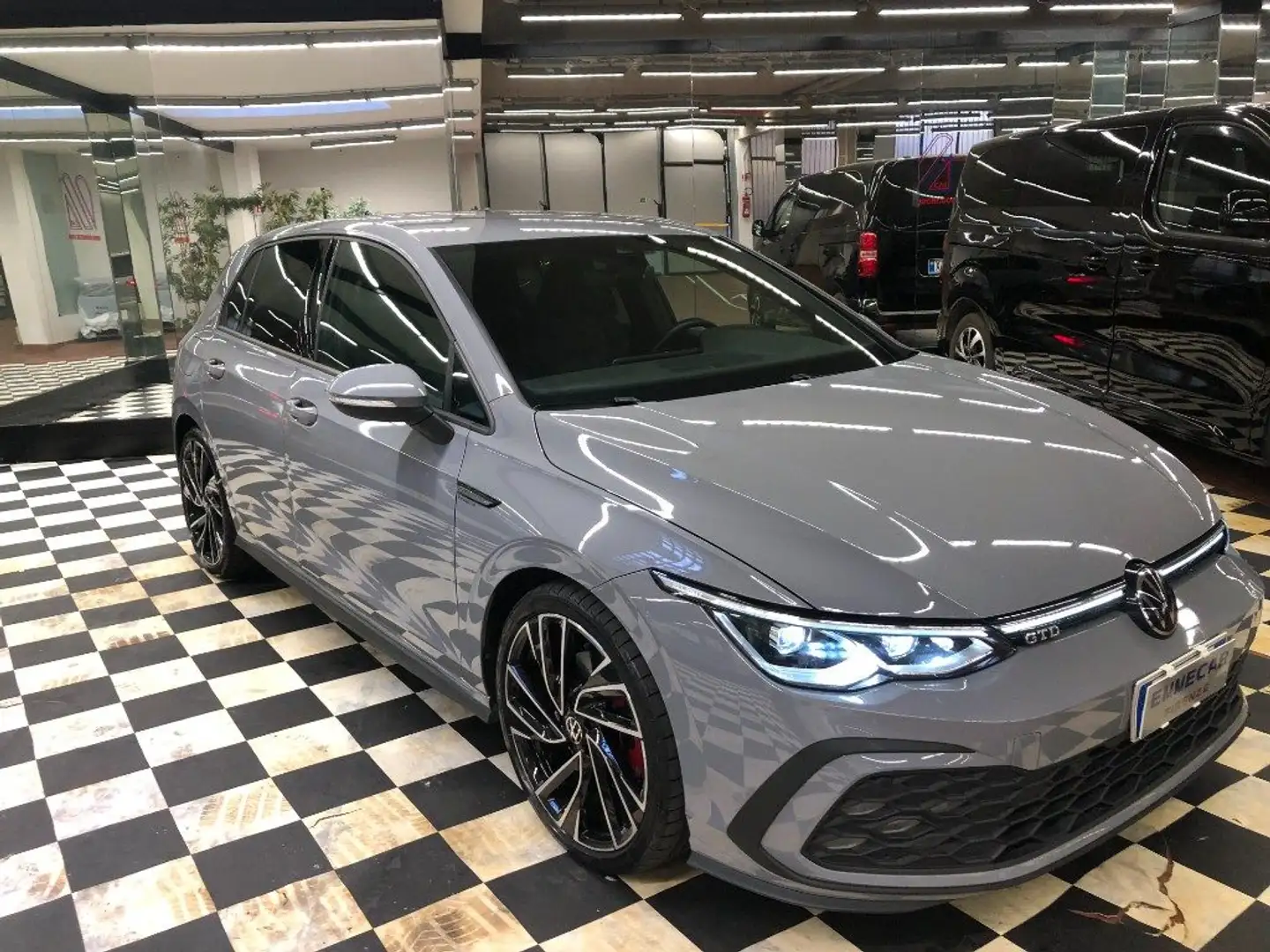 Volkswagen Golf 2.0 TDI GTD DSG Grijs - 2