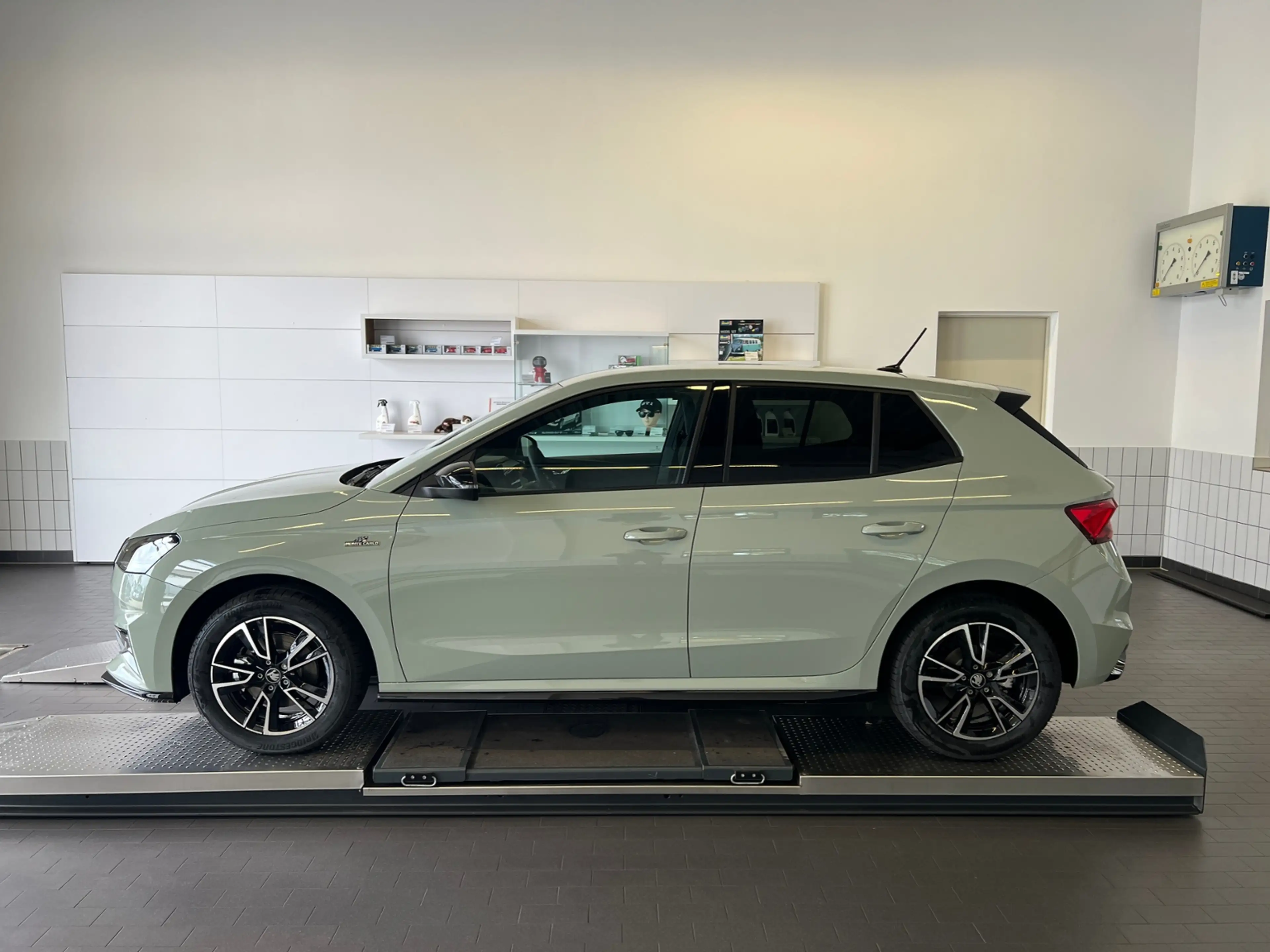 Skoda Fabia Monte Carlo 1.0 TSI DSG *LED, SmartLink, Kamera, — photo 3