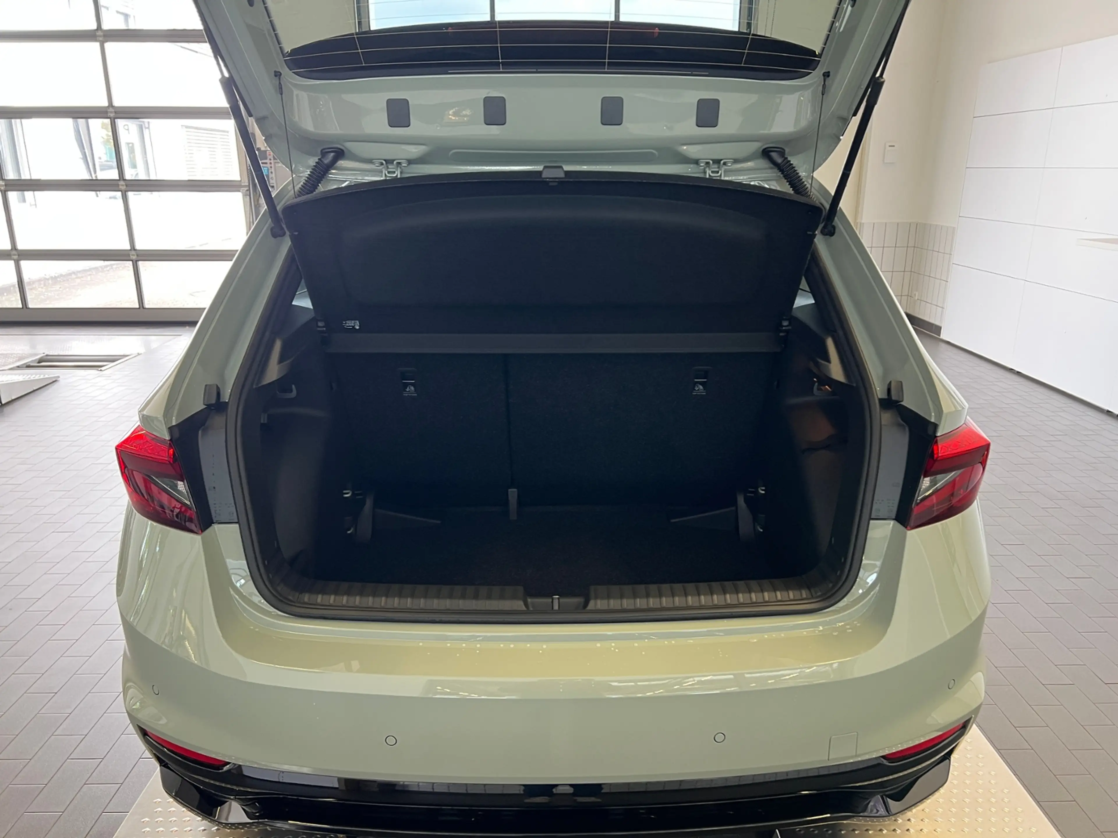 Skoda Fabia Monte Carlo 1.0 TSI DSG *LED, SmartLink, Kamera, — photo 6