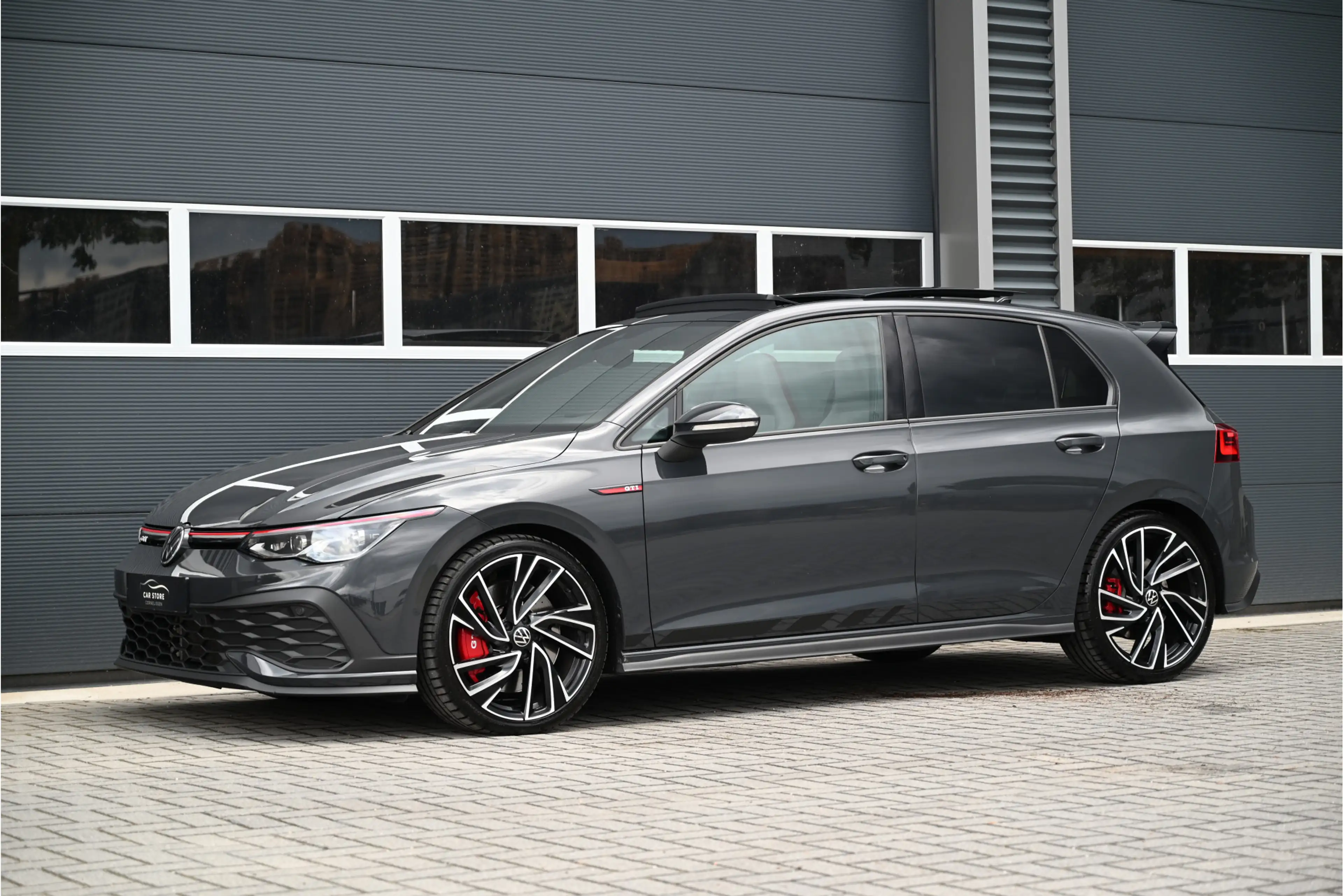 Volkswagen Golf GTI 2.0 TSI CLUBSPORT 300 PK / PANO / IQ LIGHTS / DCC — photo 7
