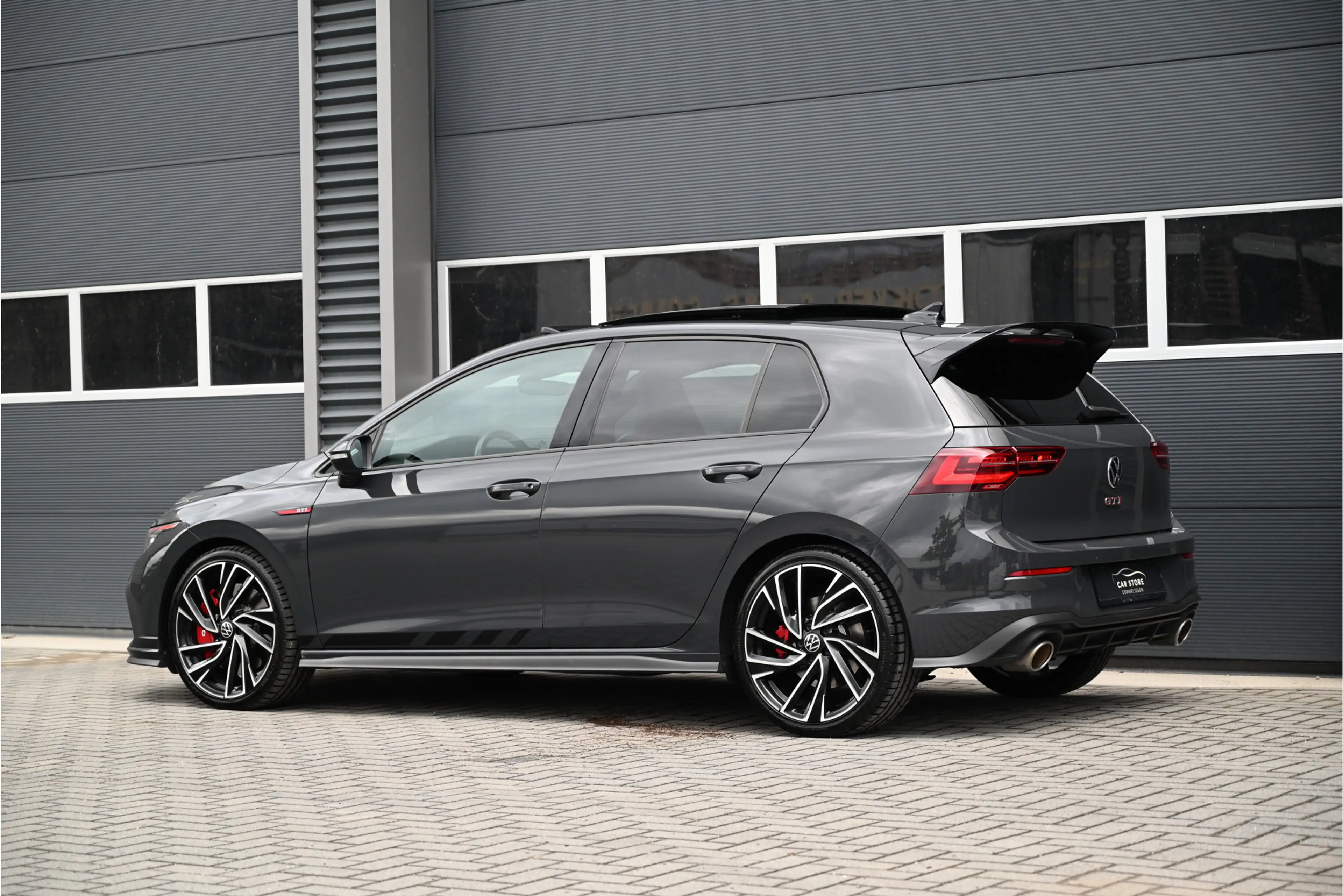 Volkswagen Golf GTI 2.0 TSI CLUBSPORT 300 PK / PANO / IQ LIGHTS / DCC — photo 8