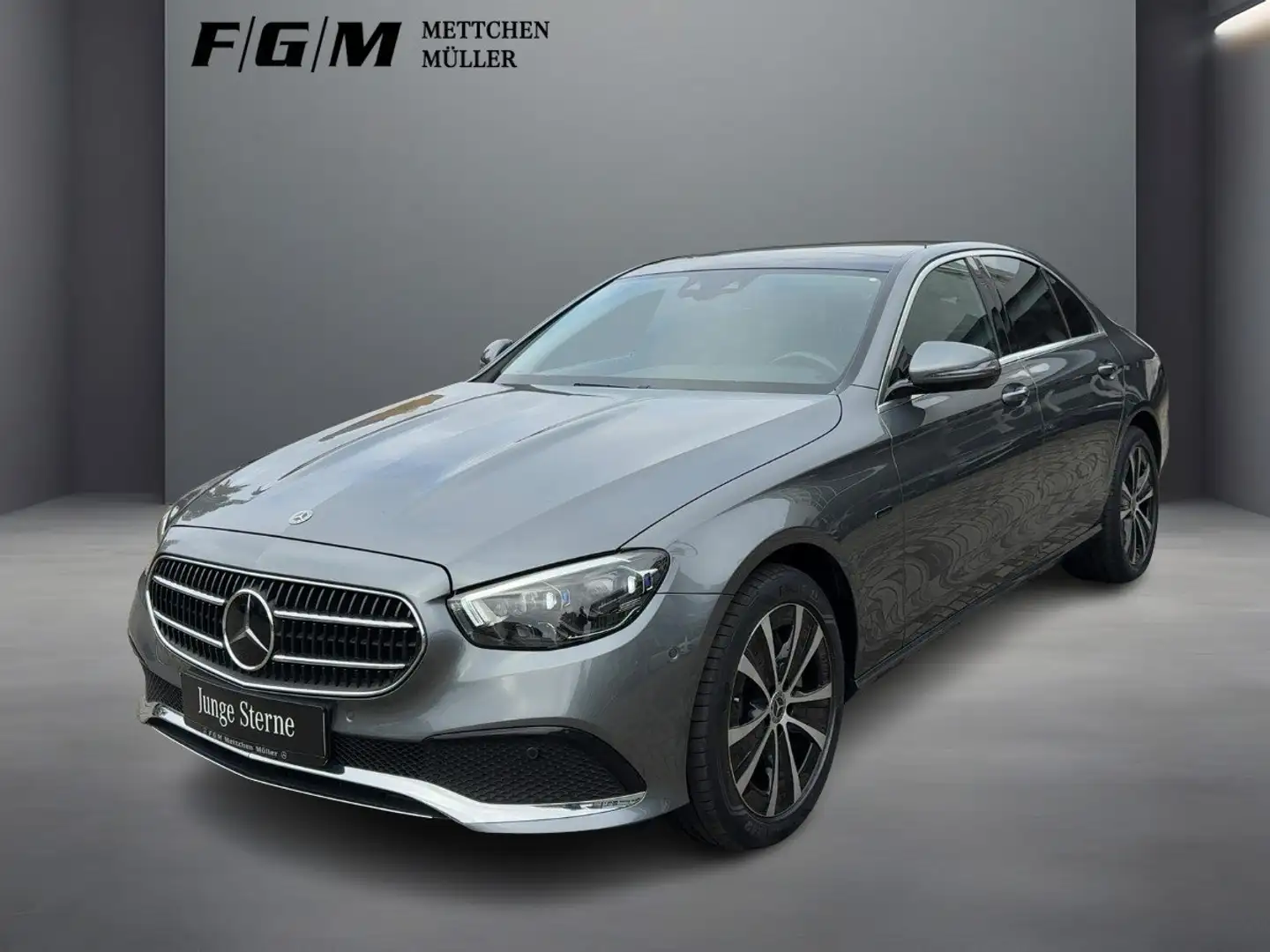 Mercedes-Benz E 300 e  Avantgarde MBeam|S-Dach|TWA|AHK|Pano Grau - 1