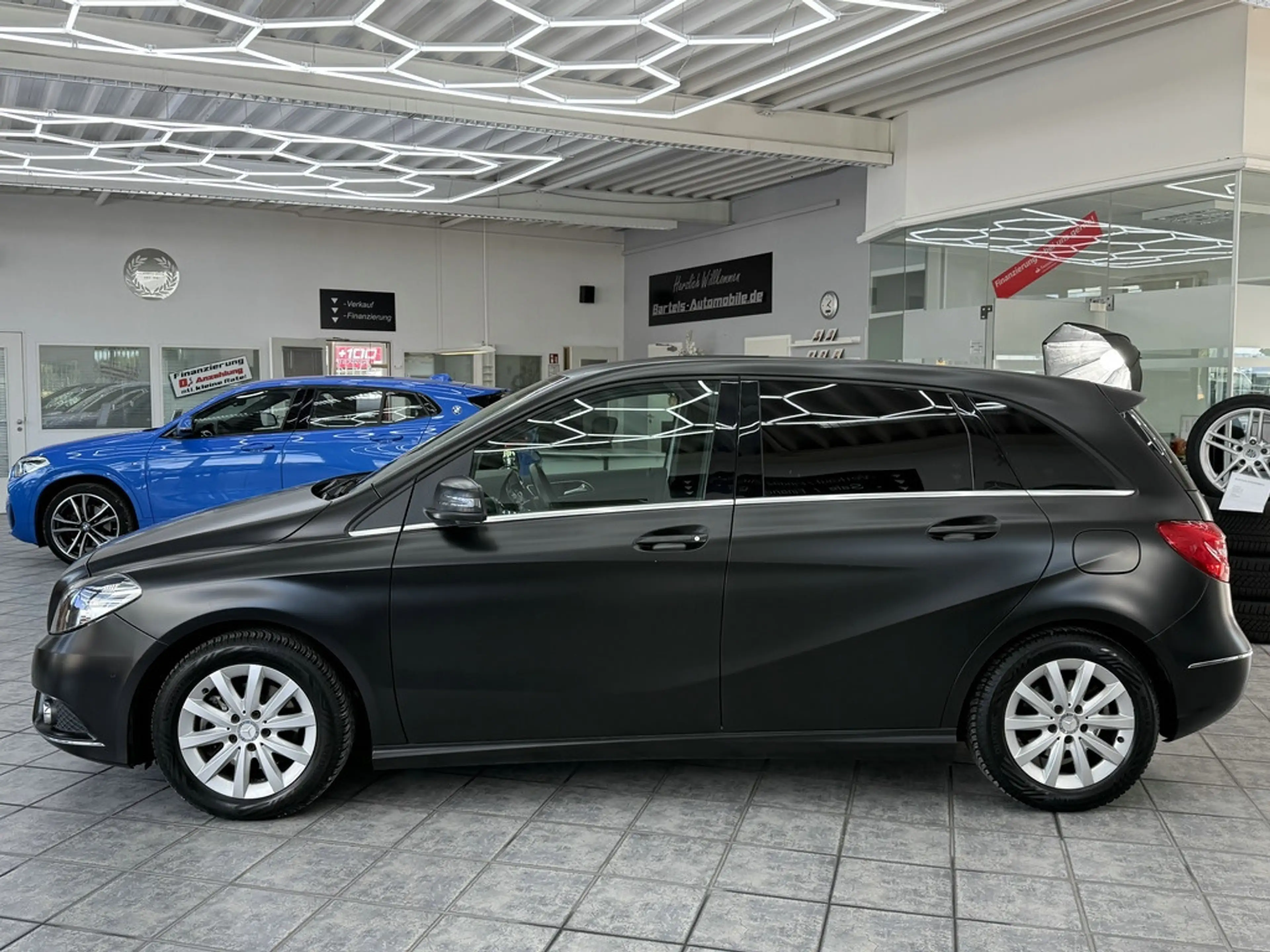 Mercedes-Benz B 200 CGI, Navi, 7G-Tronic, Klimaautom., Sitzh. — photo 3
