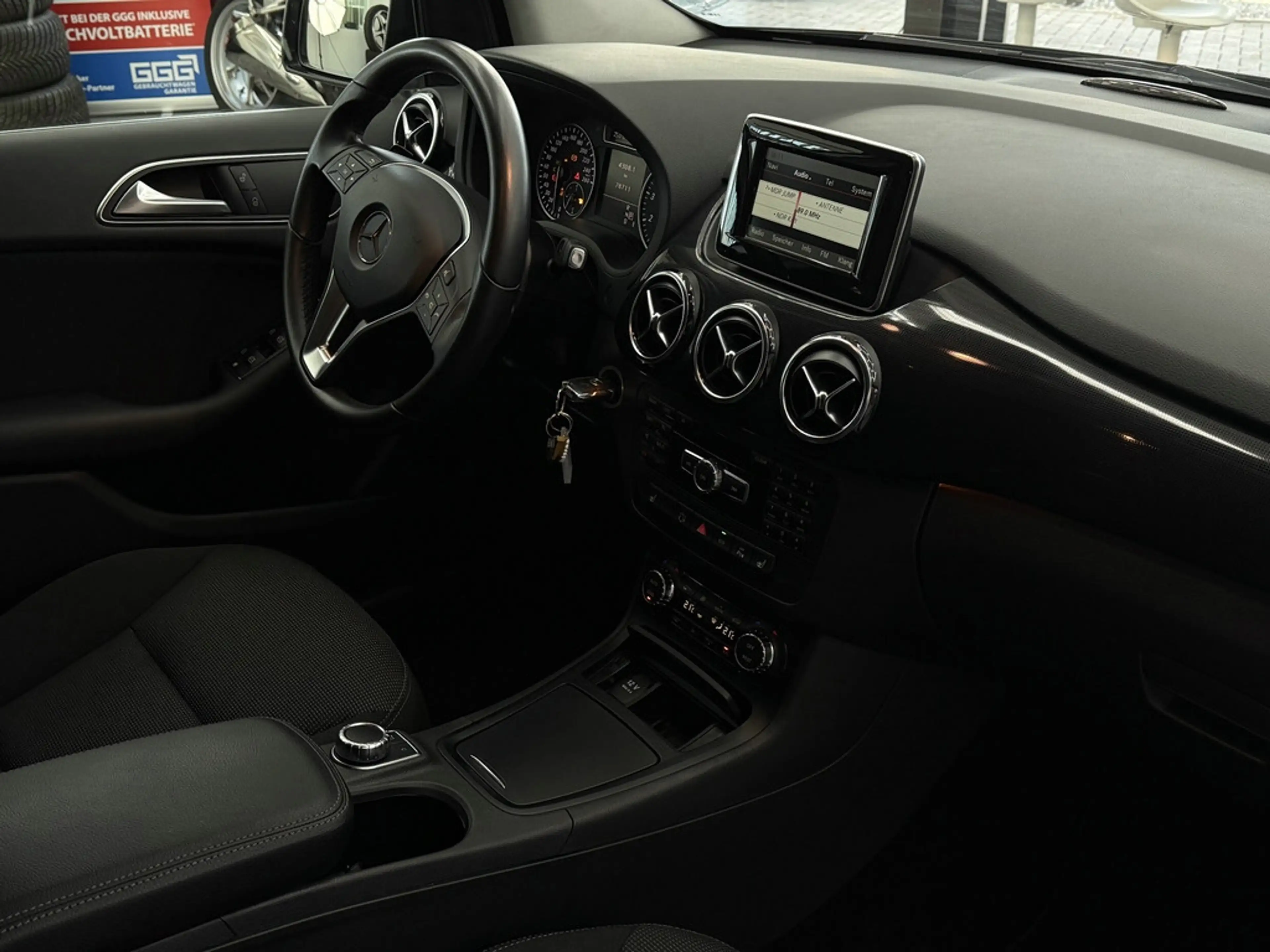 Mercedes-Benz B 200 CGI, Navi, 7G-Tronic, Klimaautom., Sitzh. — photo 15