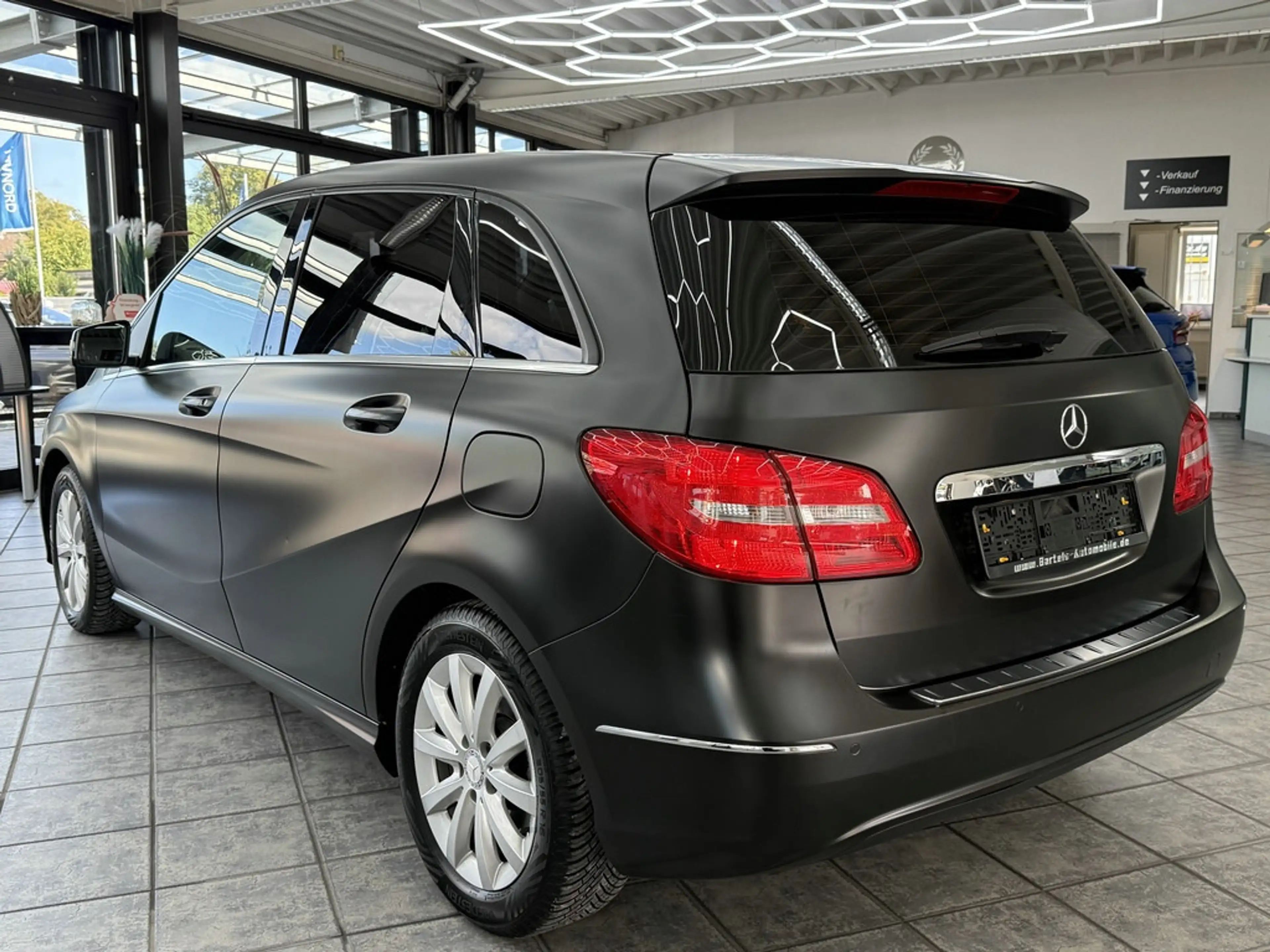 Mercedes-Benz B 200 CGI, Navi, 7G-Tronic, Klimaautom., Sitzh. — photo 6
