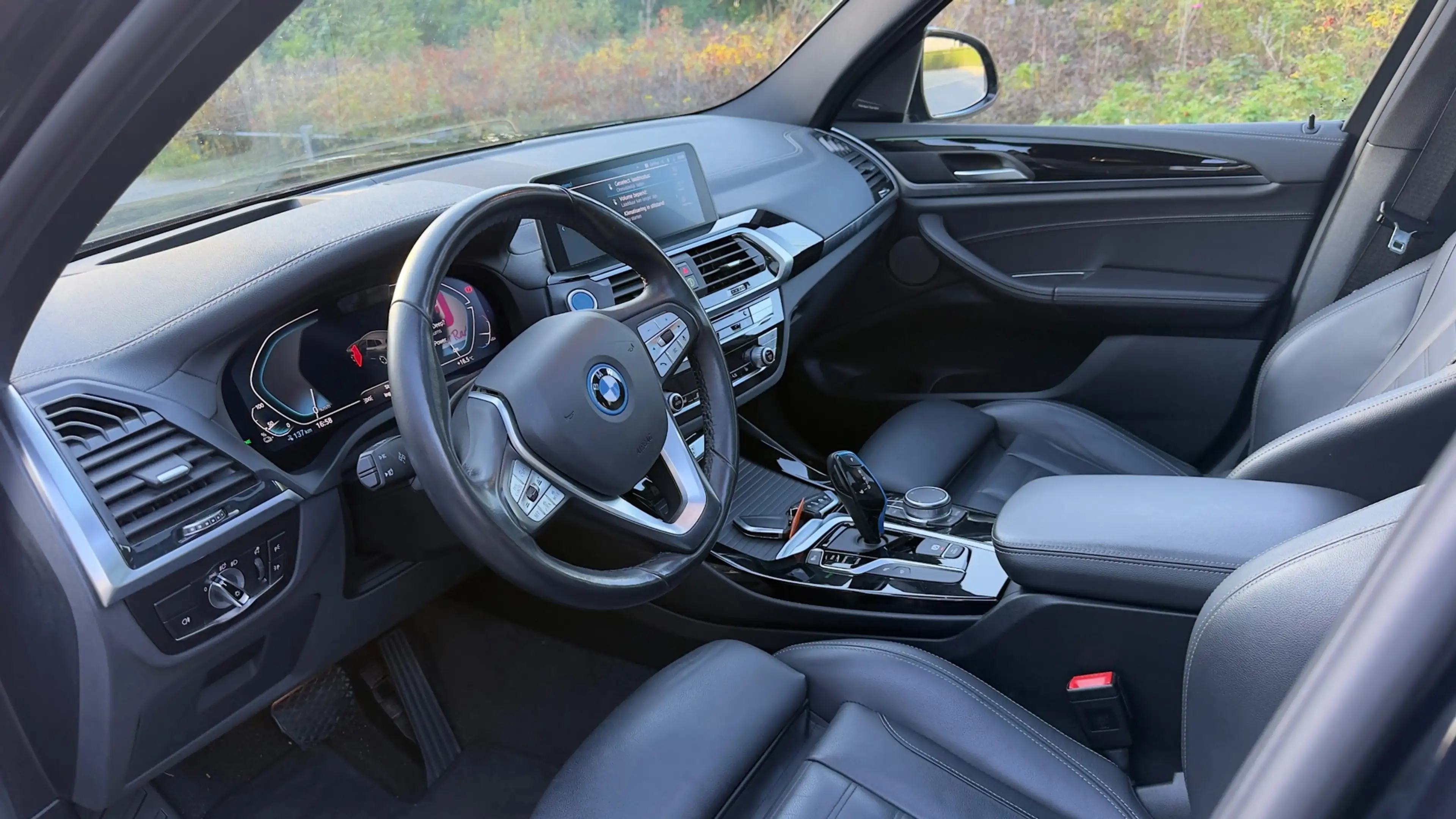 BMW iX3 High Executive 80 kWh SOH 98% PANORAMADAK/HEAD-UP/ — photo 3