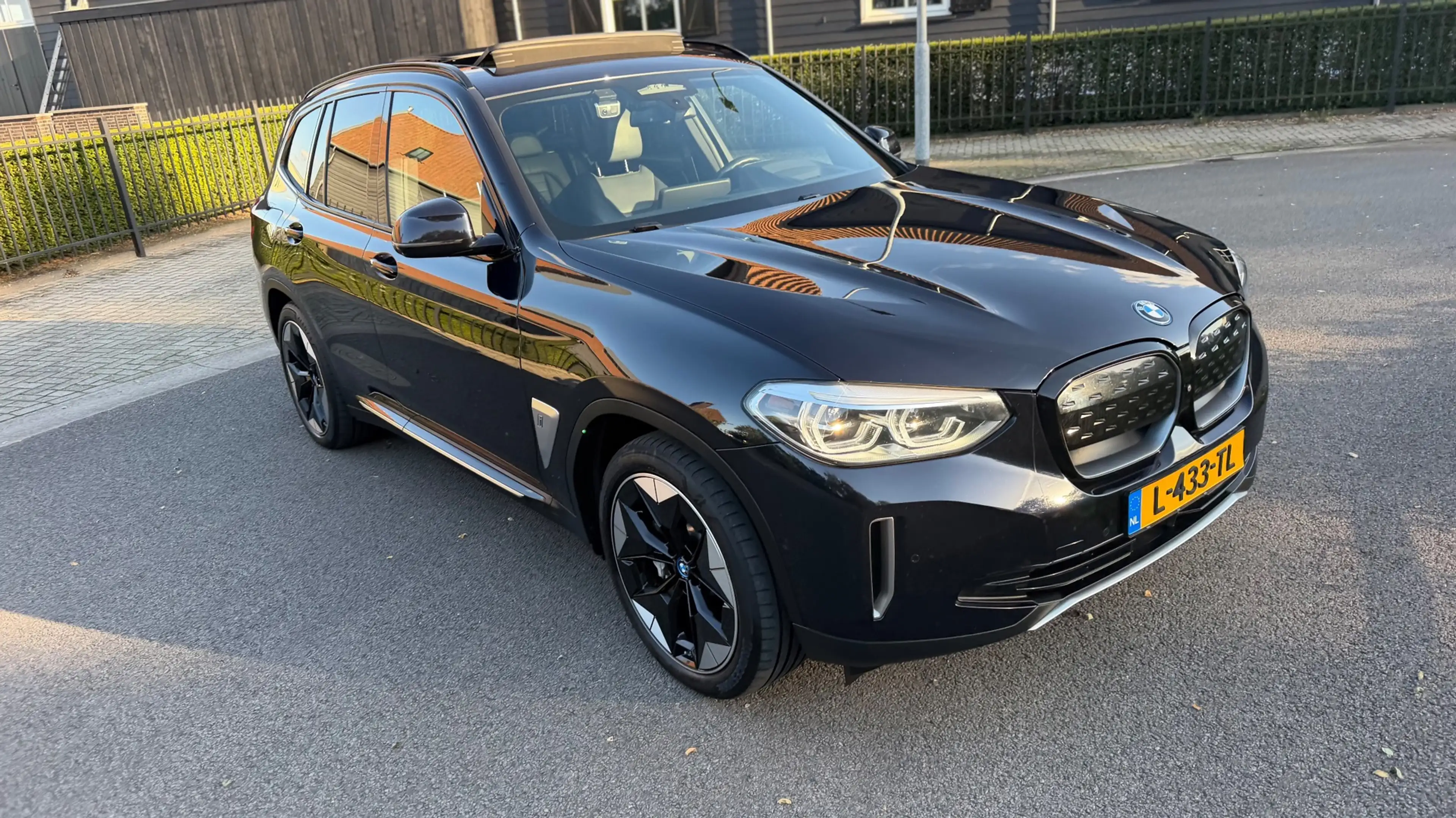 BMW iX3 High Executive 80 kWh SOH 98% PANORAMADAK/HEAD-UP/ — photo 33