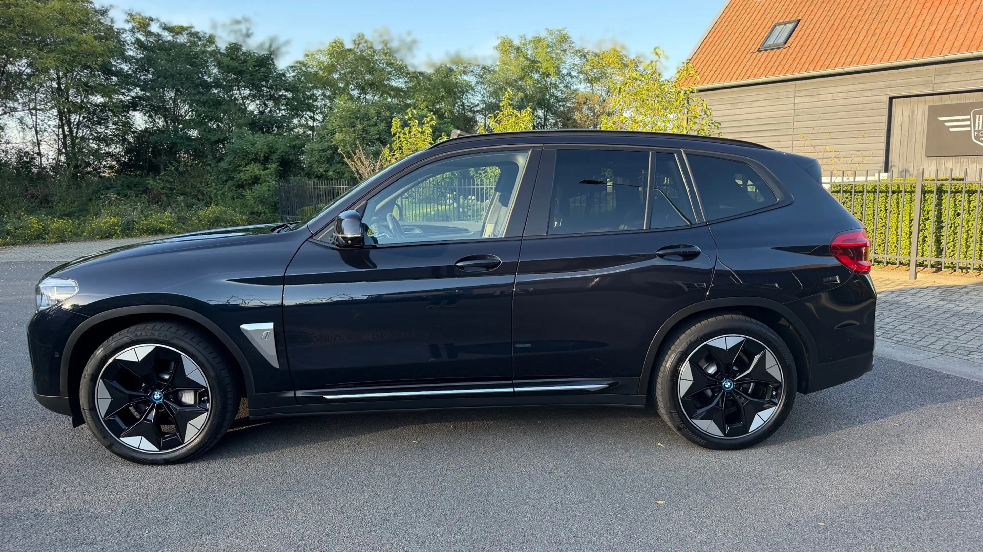 BMW iX3 High Executive 80 kWh SOH 98% PANORAMADAK/HEAD-UP/ — photo 30