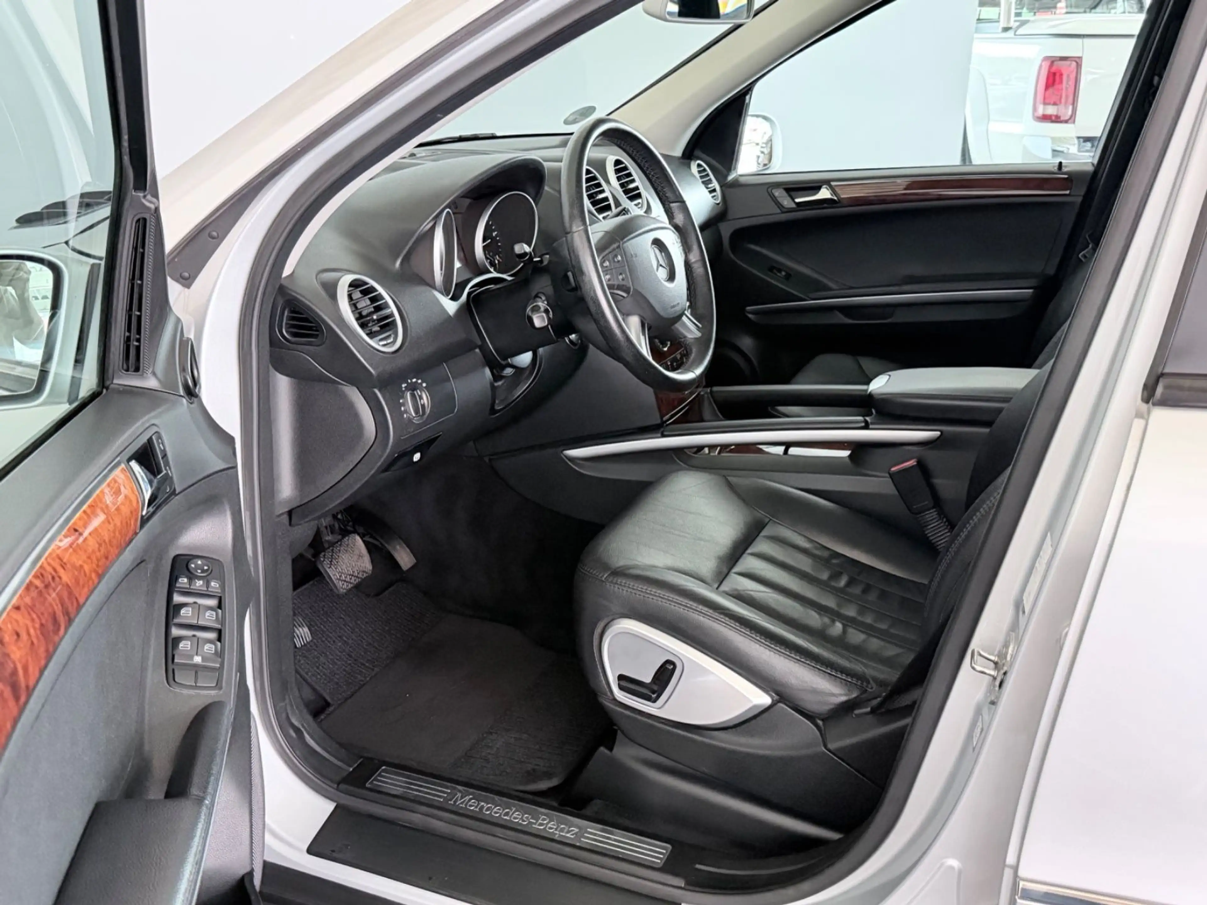 Mercedes-Benz ML 280 CDI 4Matic Luftfahrwerk AHK Leder — photo 7