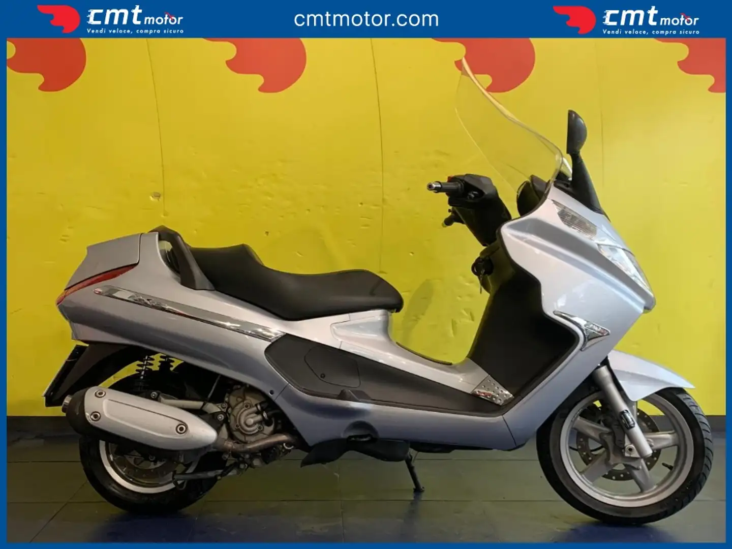 Piaggio X8 250 - 1