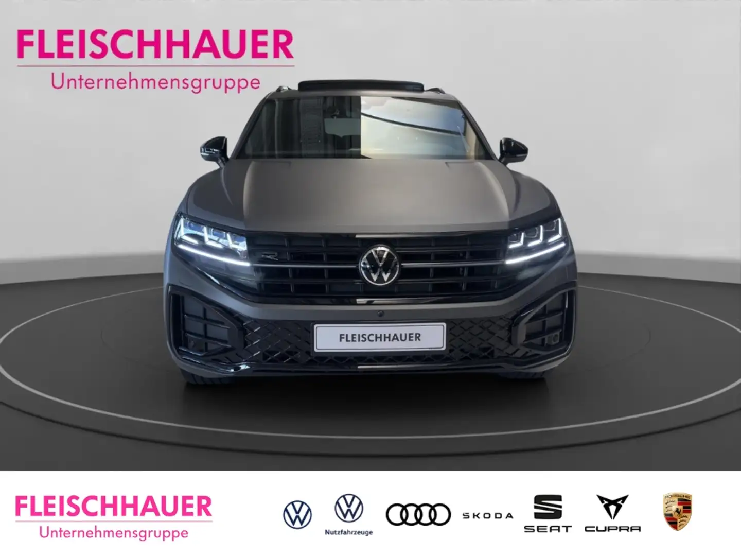 Volkswagen Touareg 3.0 R-Line V6 TDI SCR 4MOTION Grijs - 2