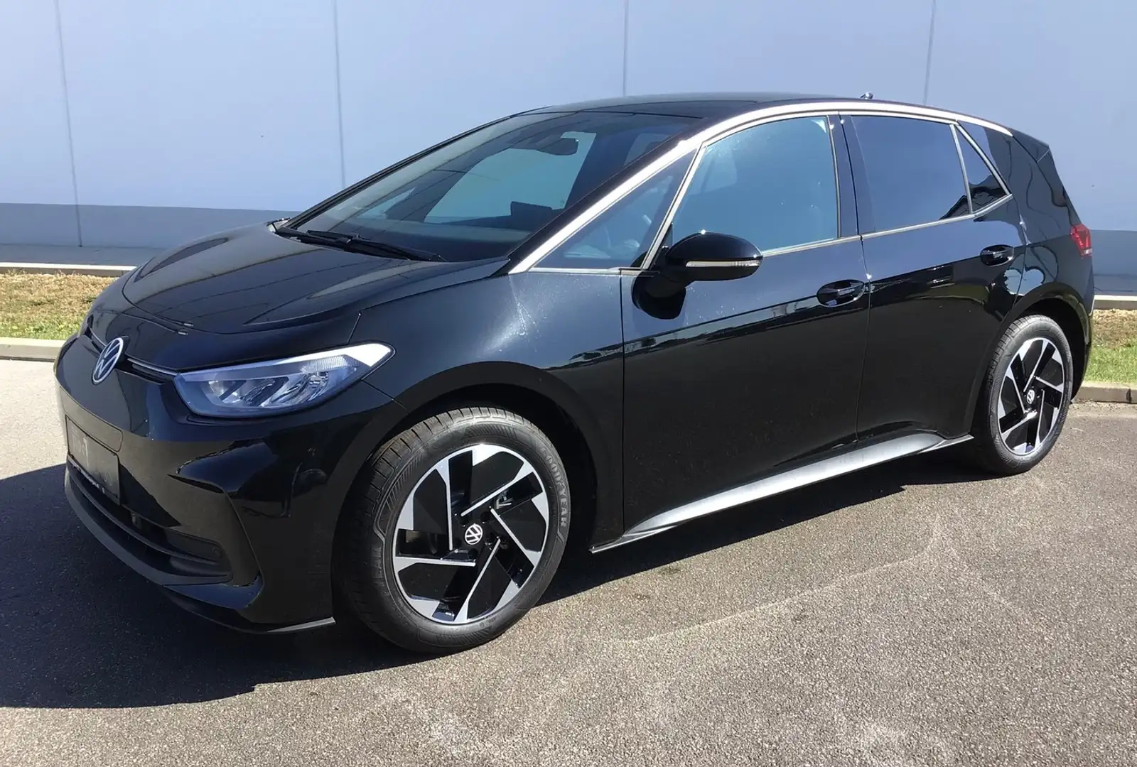 Volkswagen ID.3 Pure 125 kW Business Schwarz - 2
