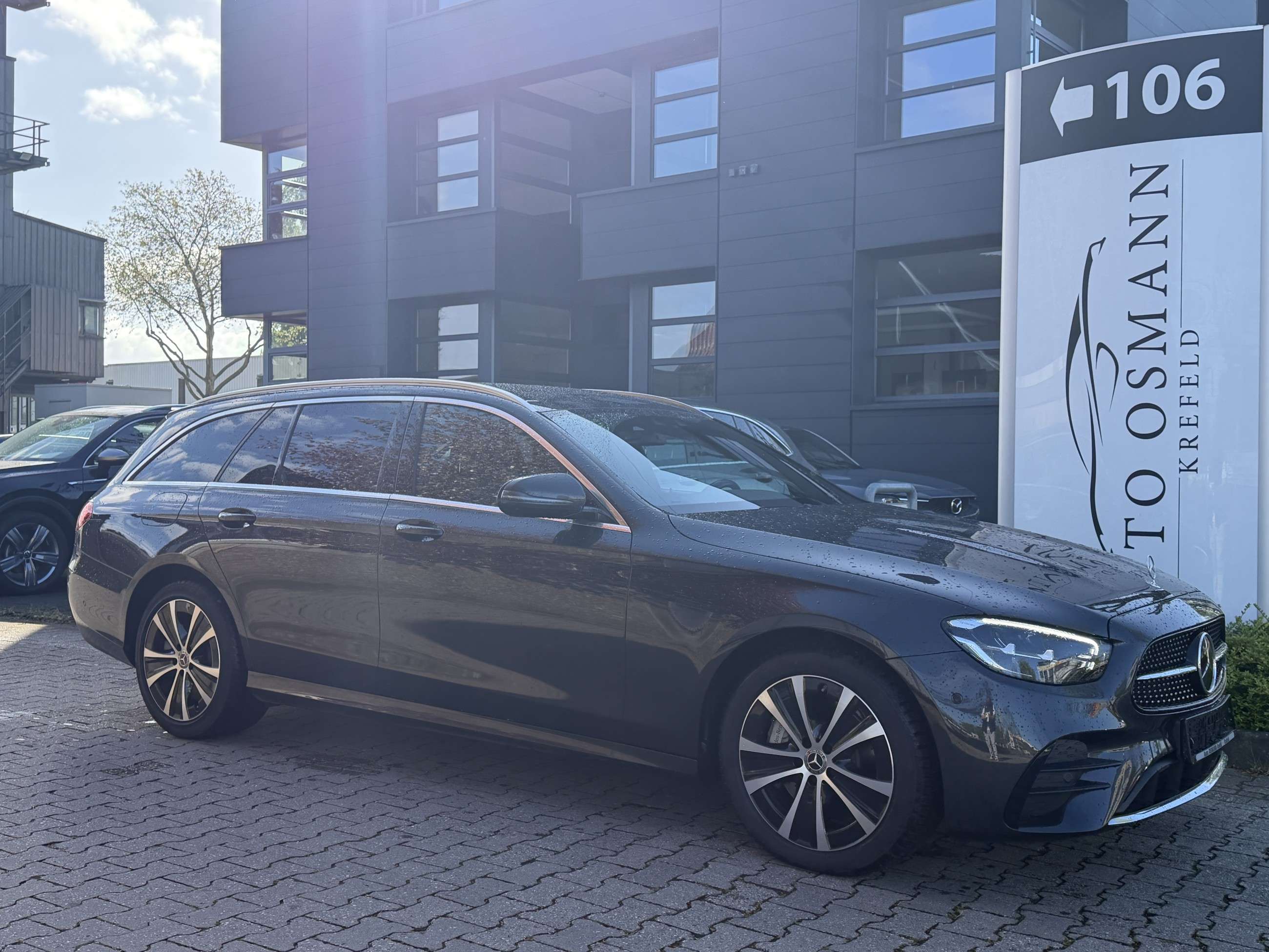 Second hand Mercedes Benz E-Class 300