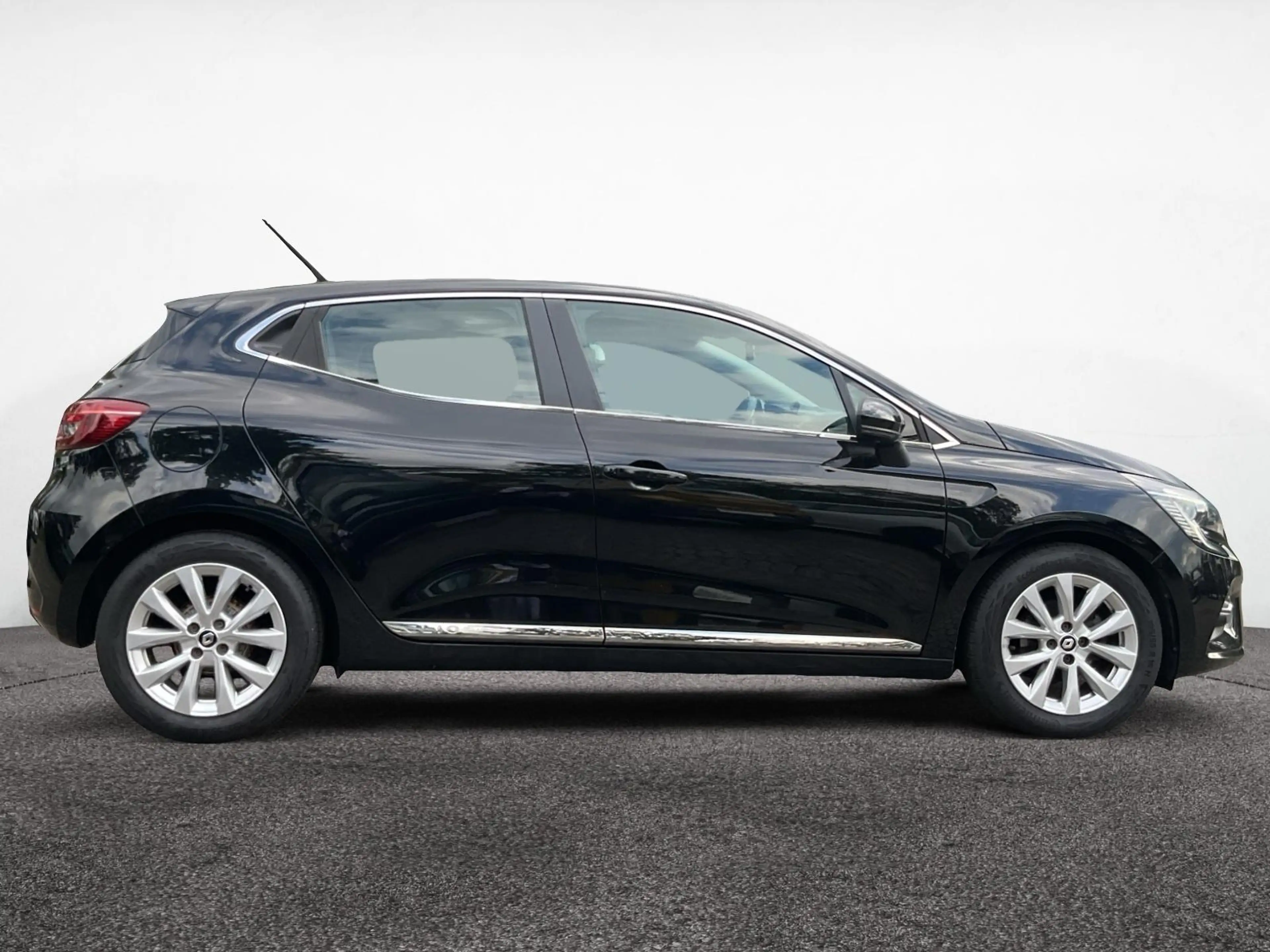 Renault Clio IV Intens Tce 90 — photo 9