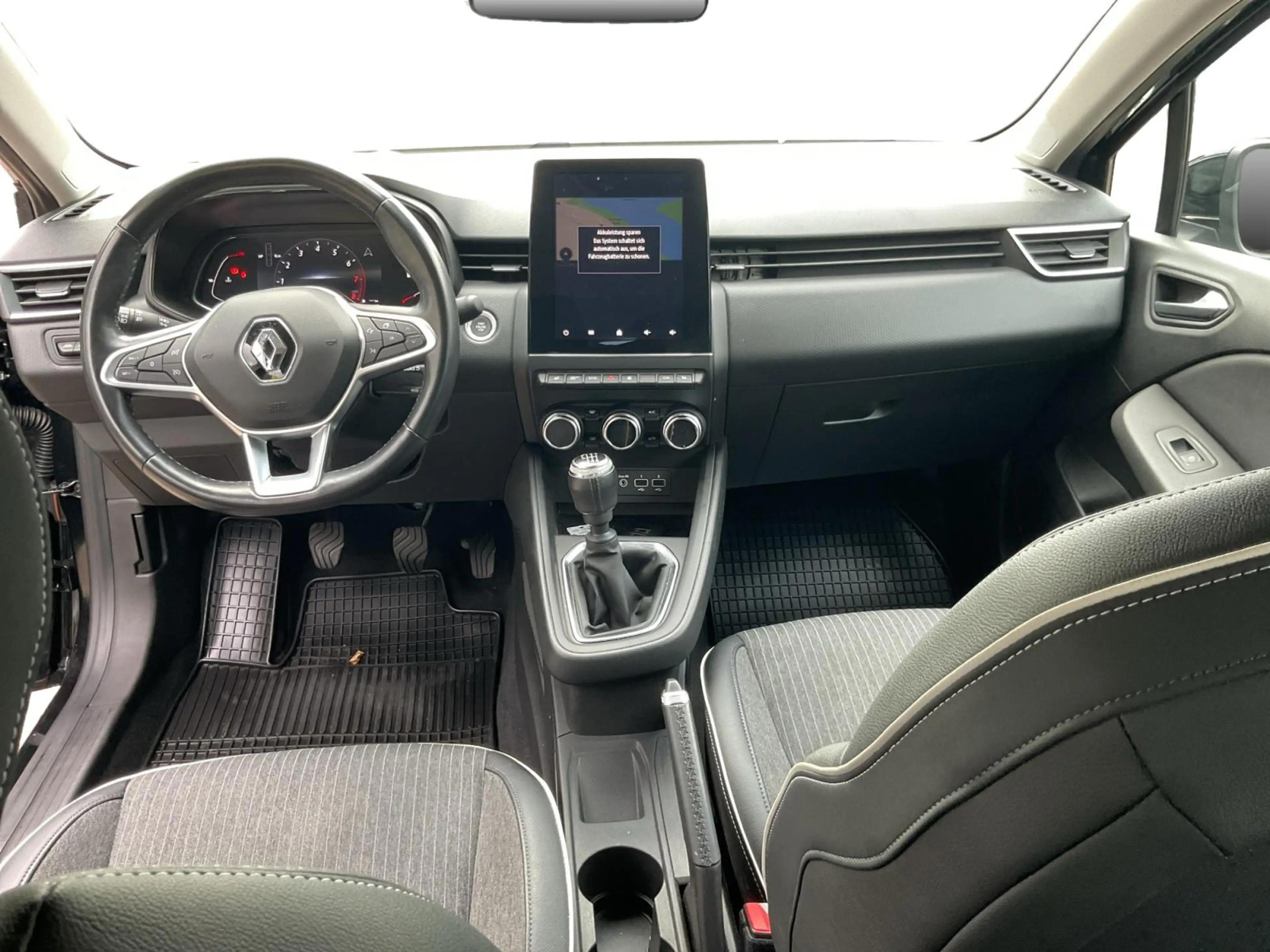 Renault Clio IV Intens Tce 90 — photo 11