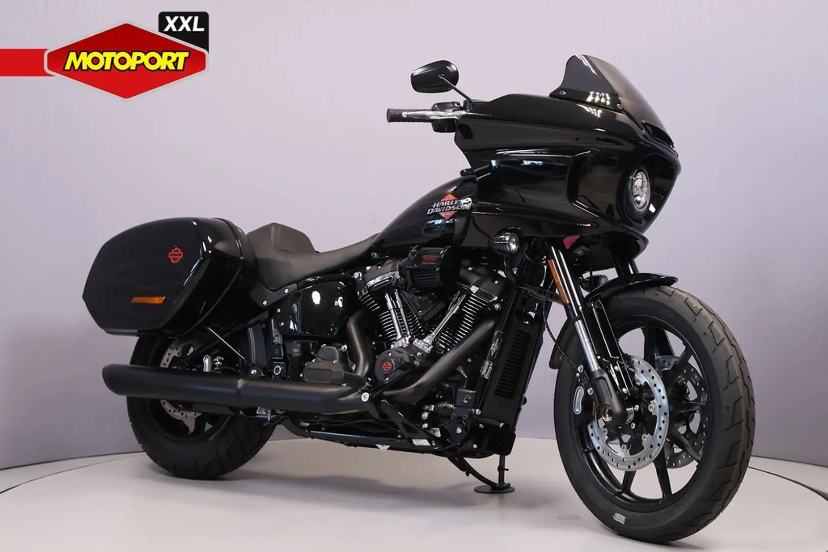 Harley-Davidson Lowrider ST Zwart - 2