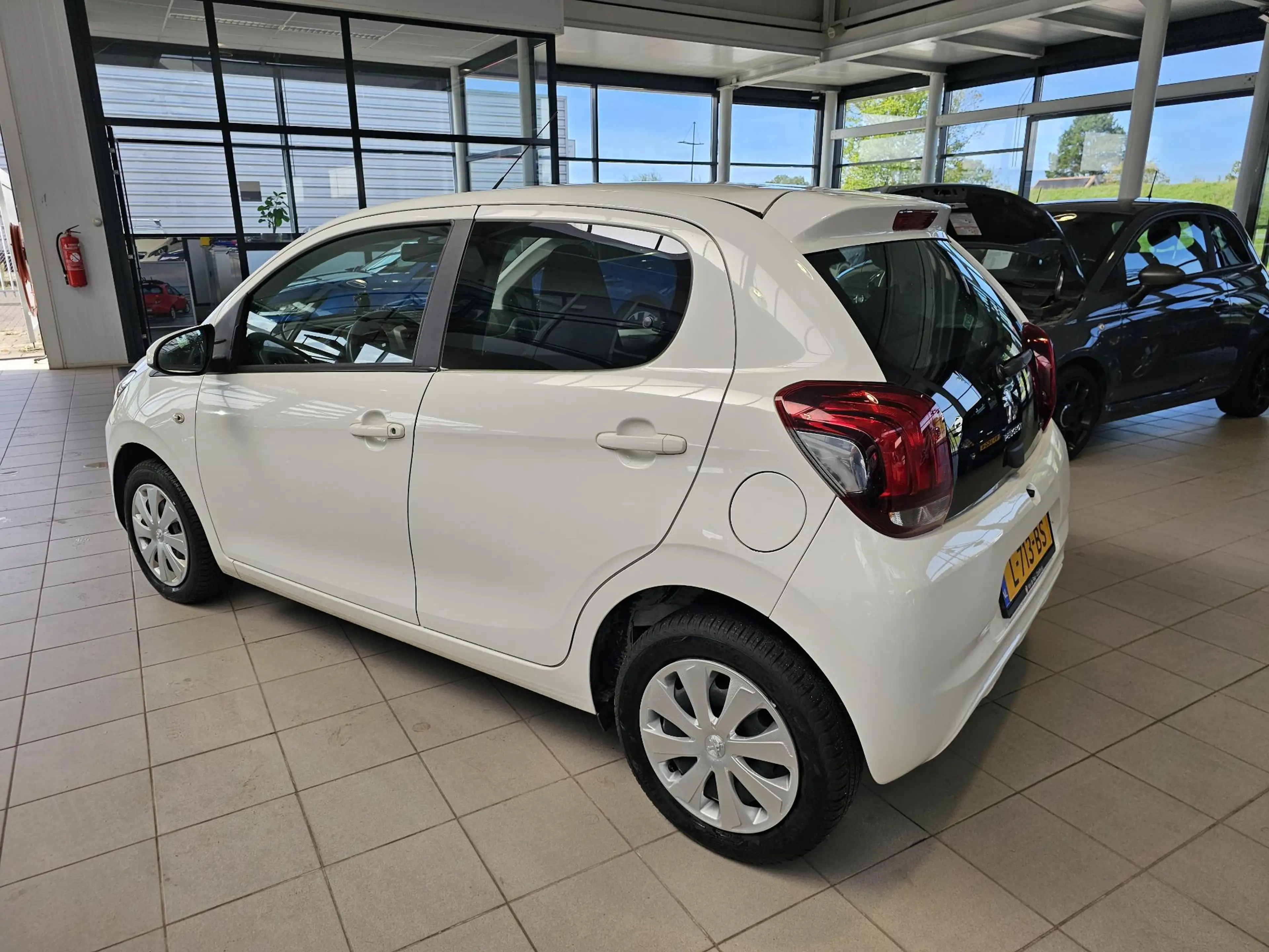 Peugeot 108 1.0 e-VTi Active — photo 6