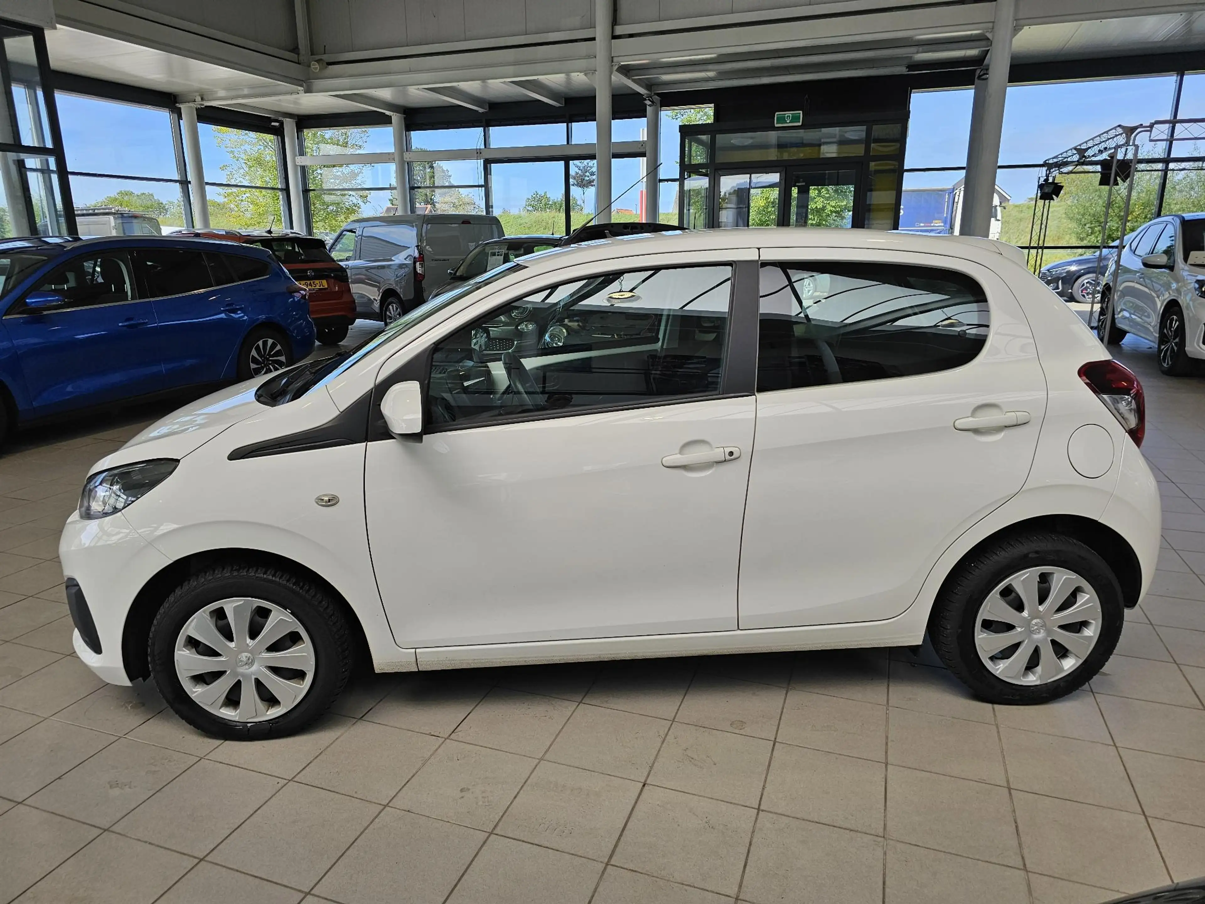 Peugeot 108 1.0 e-VTi Active — photo 7