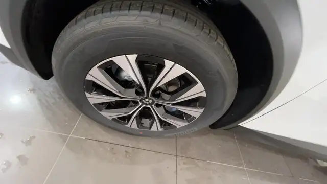 Renault Captur view 14