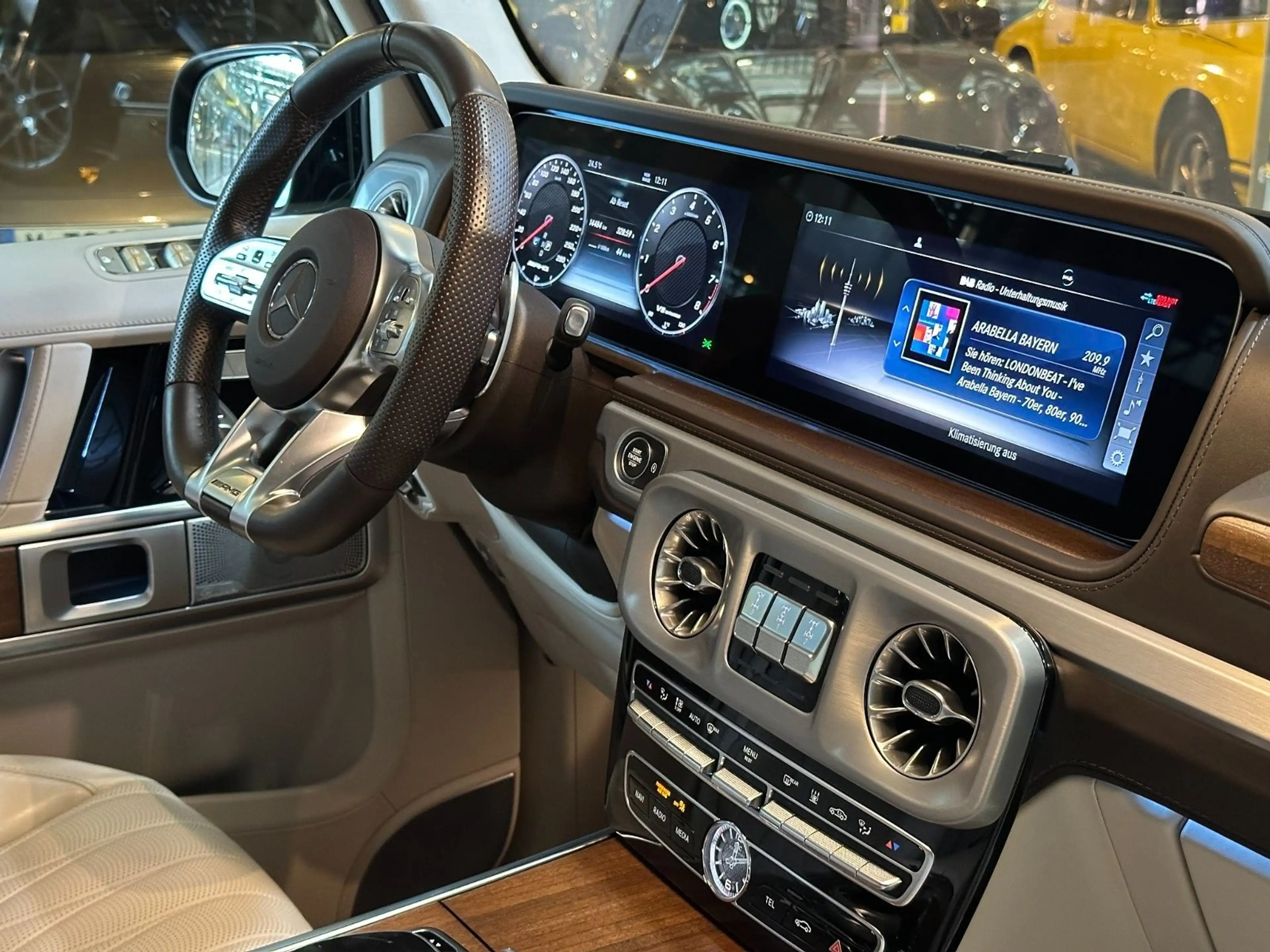 Mercedes-Benz G 63 AMG Burmester/PPF/Nappa Leder/Standheizung — photo 15