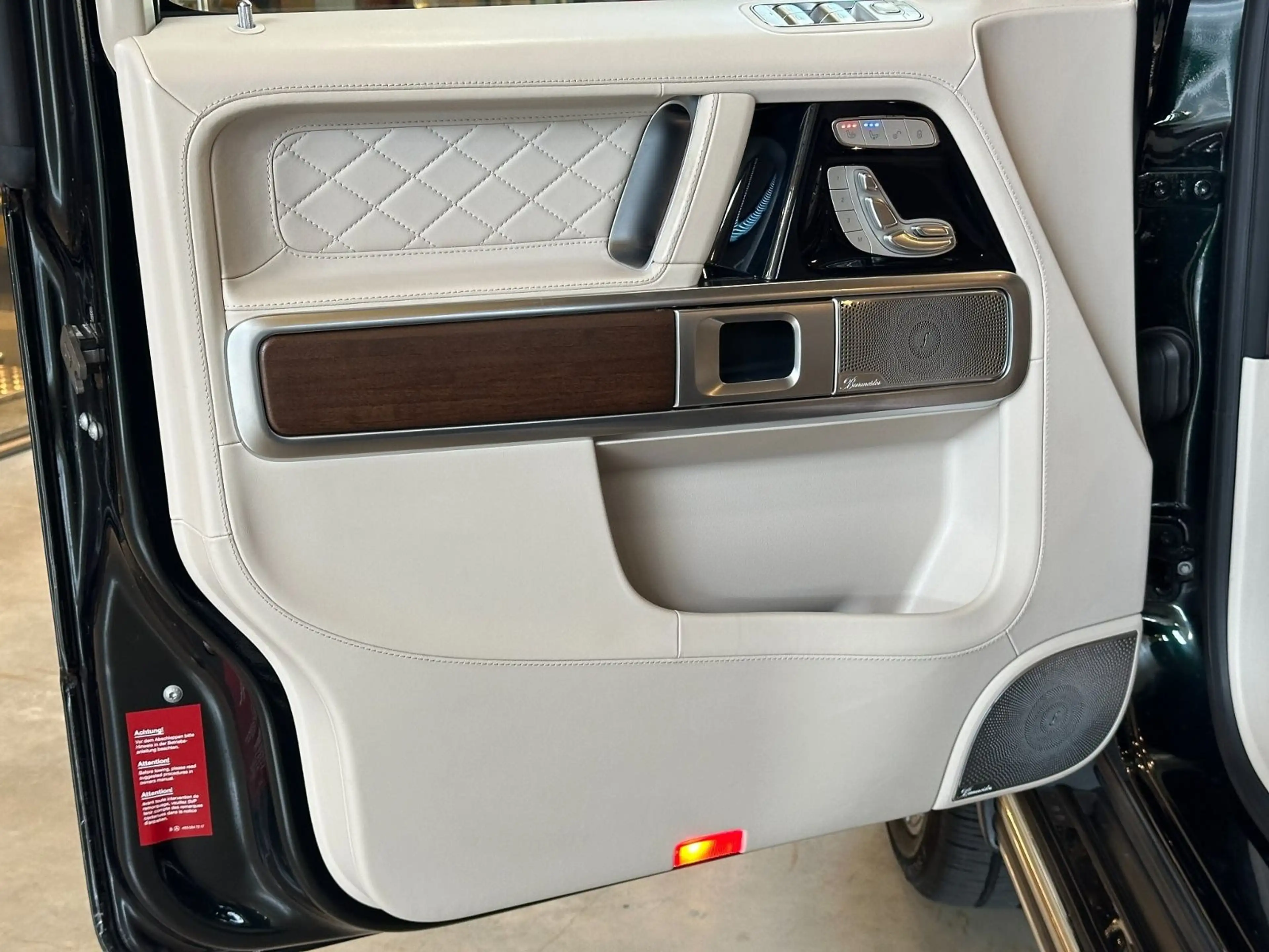 Mercedes-Benz G 63 AMG Burmester/PPF/Nappa Leder/Standheizung — photo 12