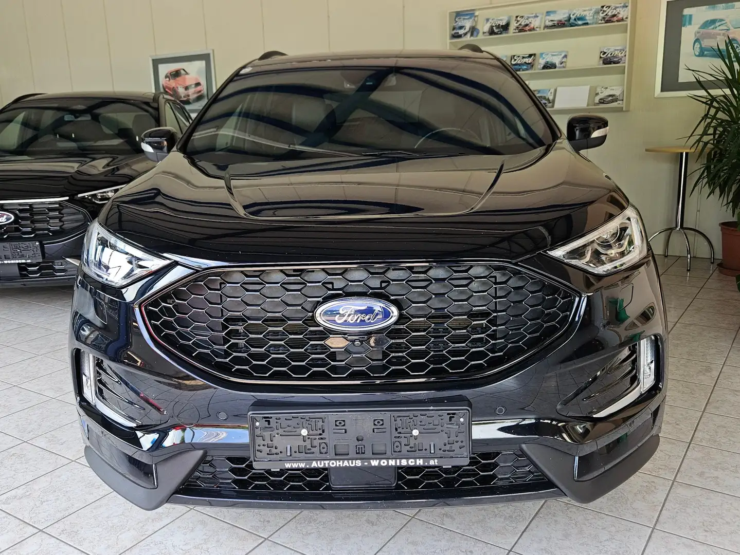 Ford Edge ST-Line 4x4 Schwarz - 2