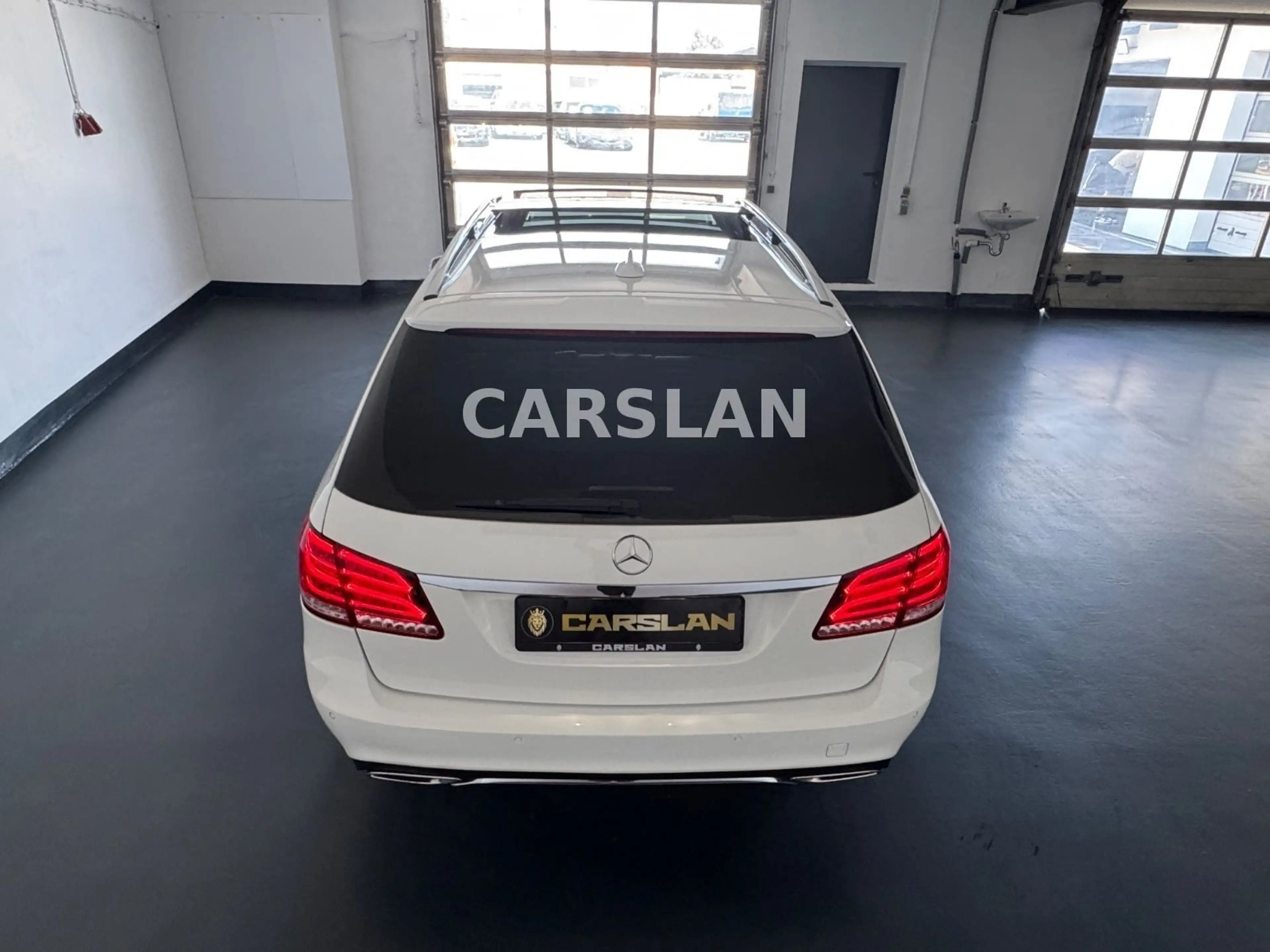 Mercedes-Benz E 220 CDI T AVANTGARDE 2.HAND+PANO+360°+AHK+LED — photo 14