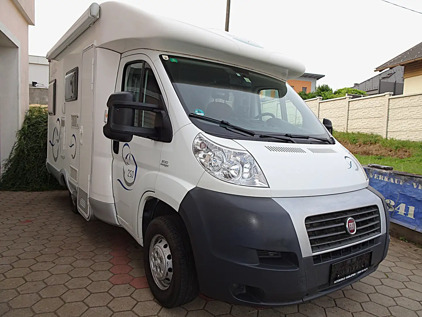 Fiat Ducato MC Lois Lagan 250 Weiß - 1