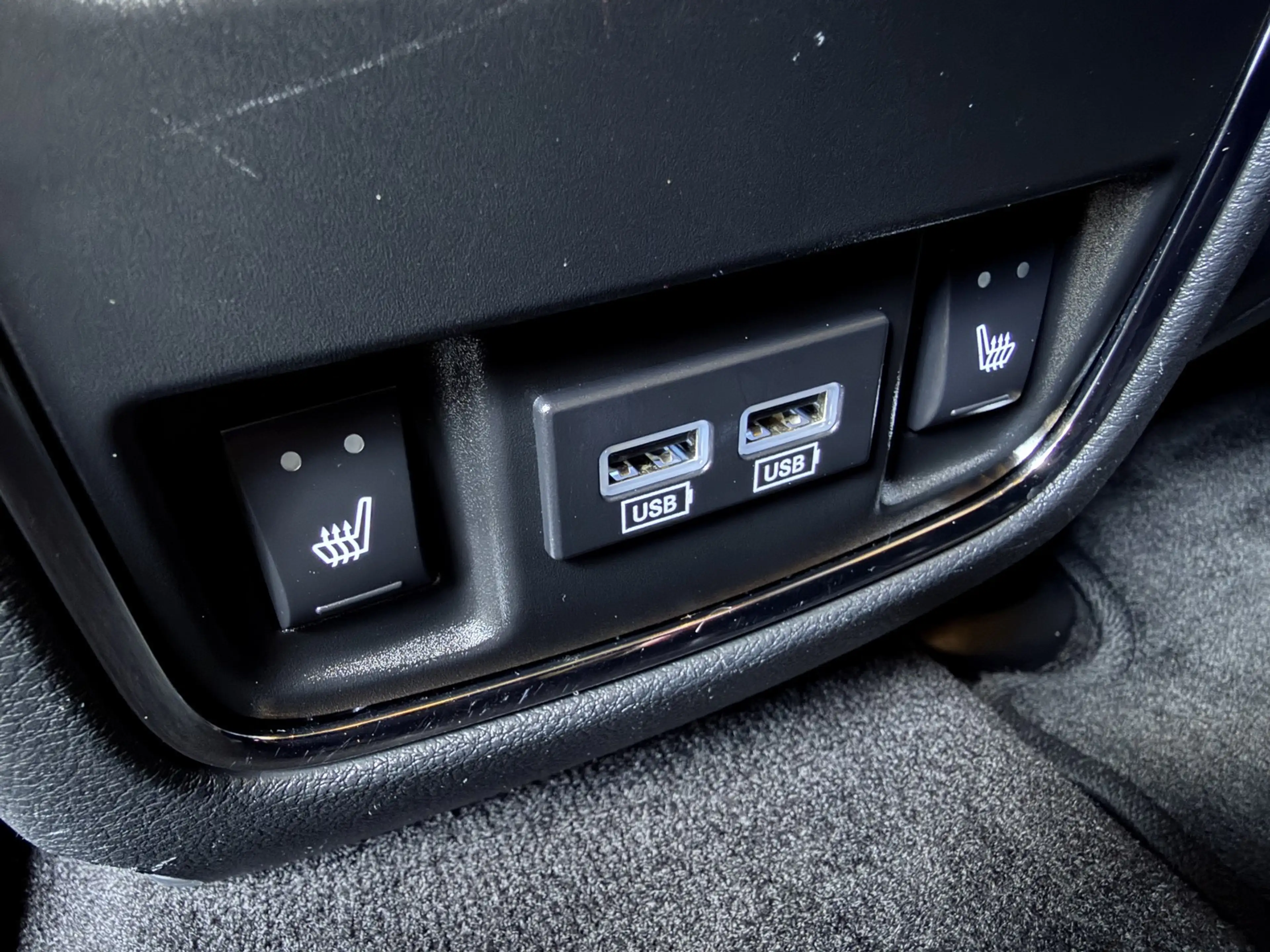 Jeep Grand Cherokee 3.0 CRD Limited *Pano*AHK*NAVI*** **************** — photo 12