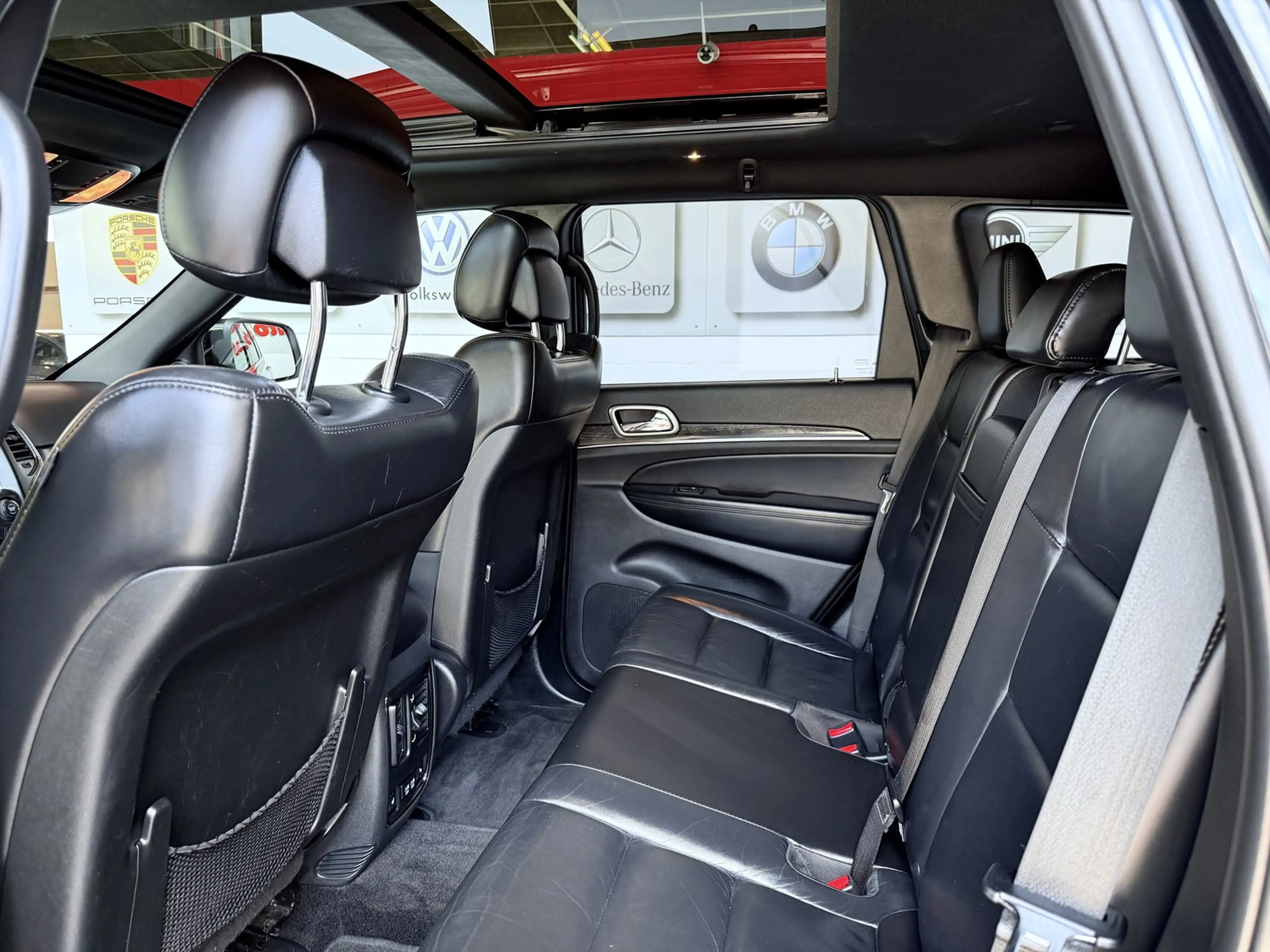 Jeep Grand Cherokee 3.0 CRD Limited *Pano*AHK*NAVI*** **************** — photo 11