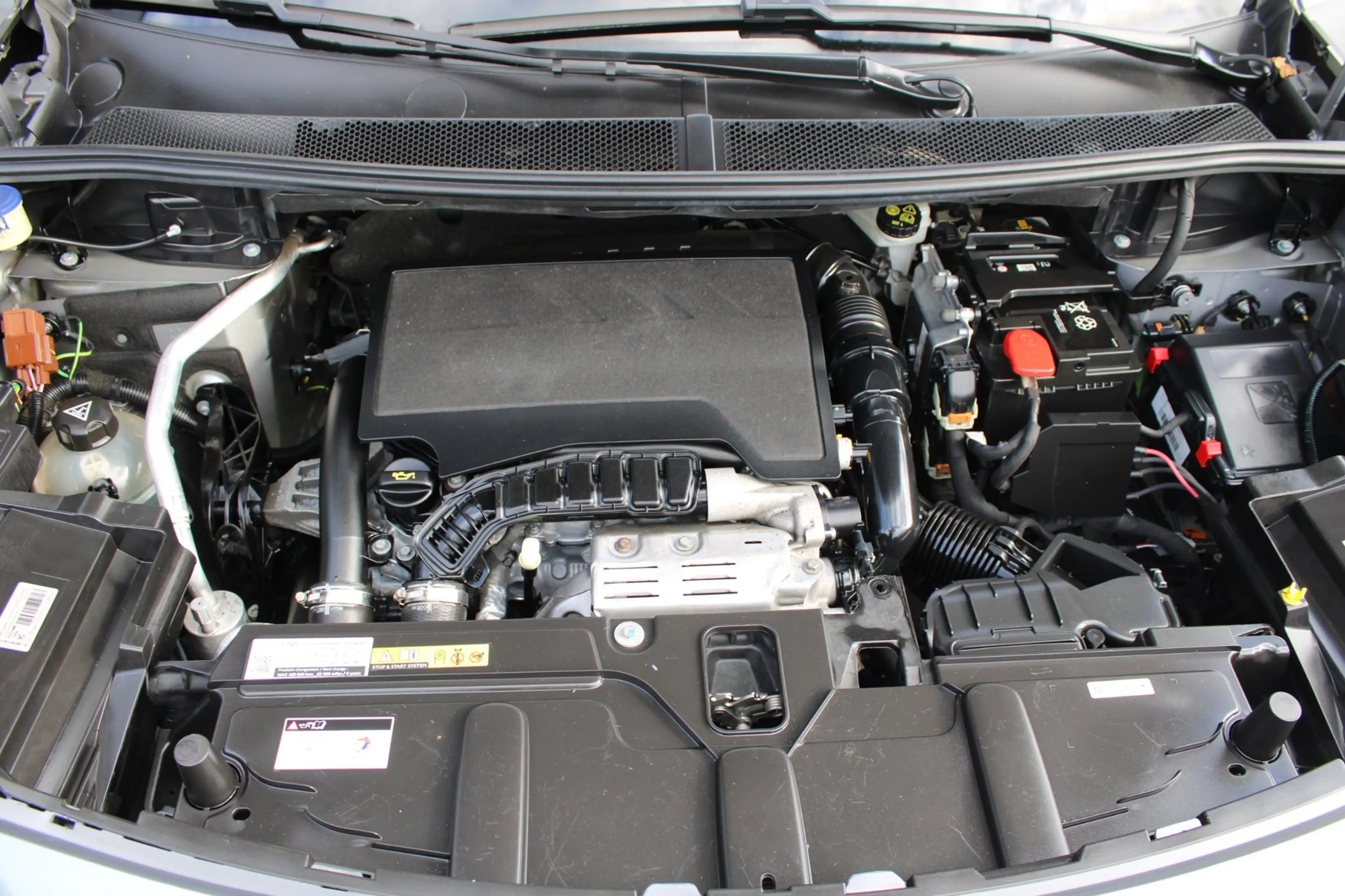 Peugeot 5008 1.2 PureTech GT-Line AUTOMAAT SCHUIFDAK 7 PERSOONS — photo 25