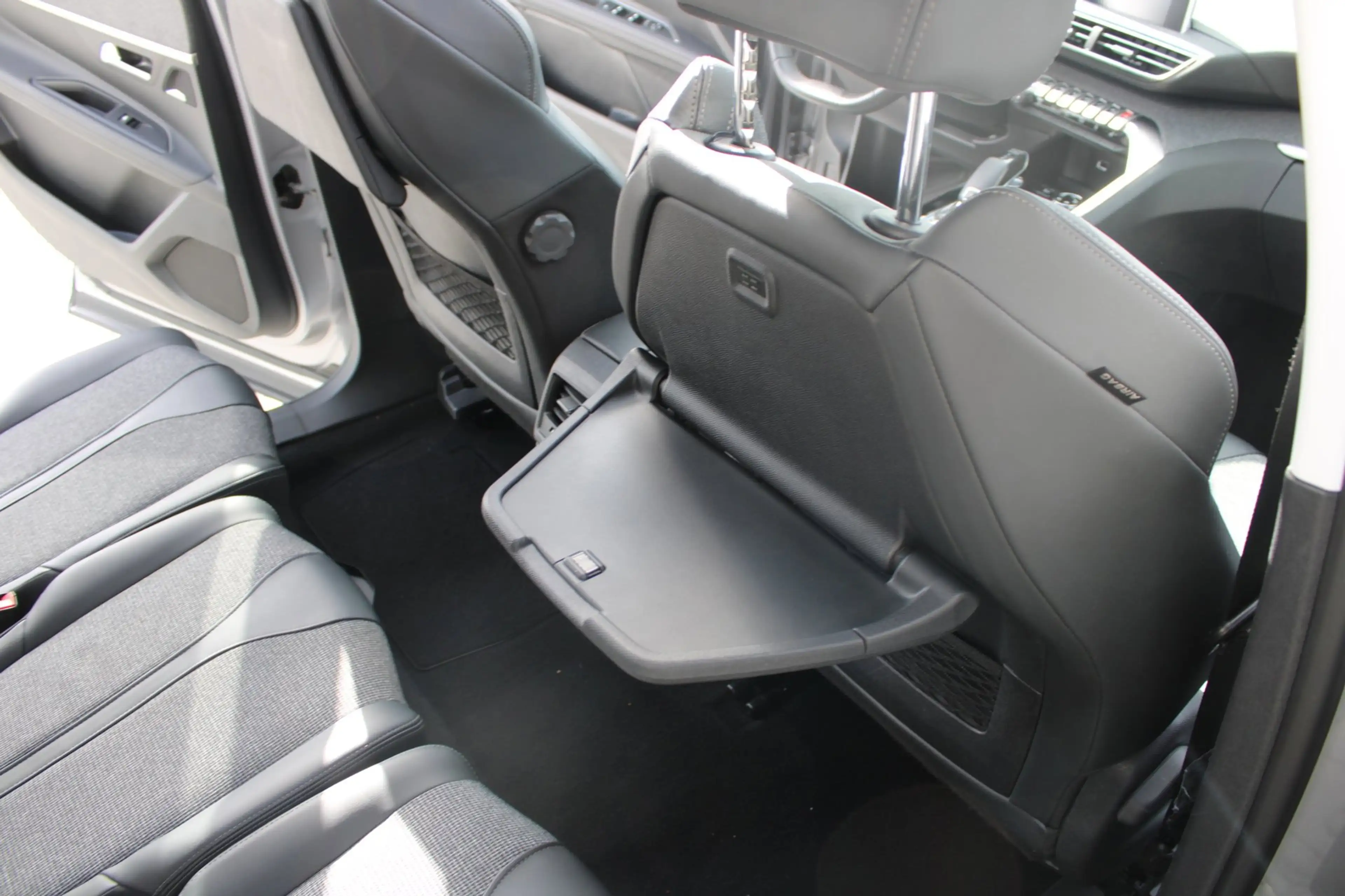 Peugeot 5008 1.2 PureTech GT-Line AUTOMAAT SCHUIFDAK 7 PERSOONS — photo 21