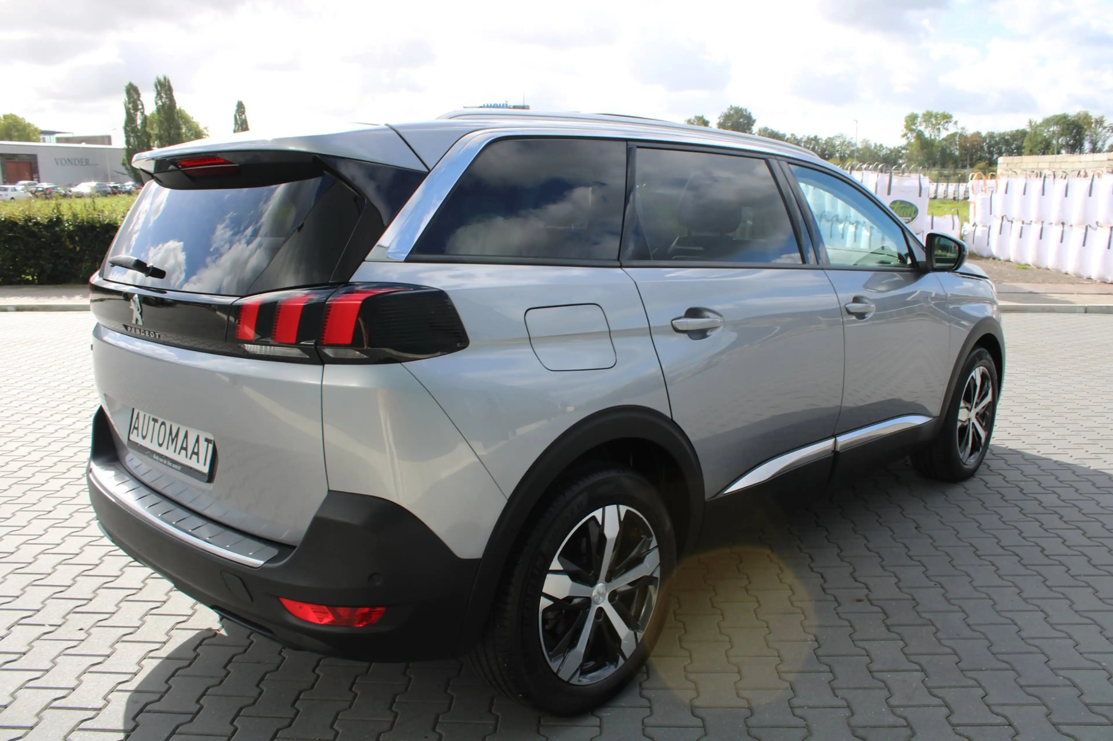 Peugeot 5008 1.2 PureTech GT-Line AUTOMAAT SCHUIFDAK 7 PERSOONS — photo 5