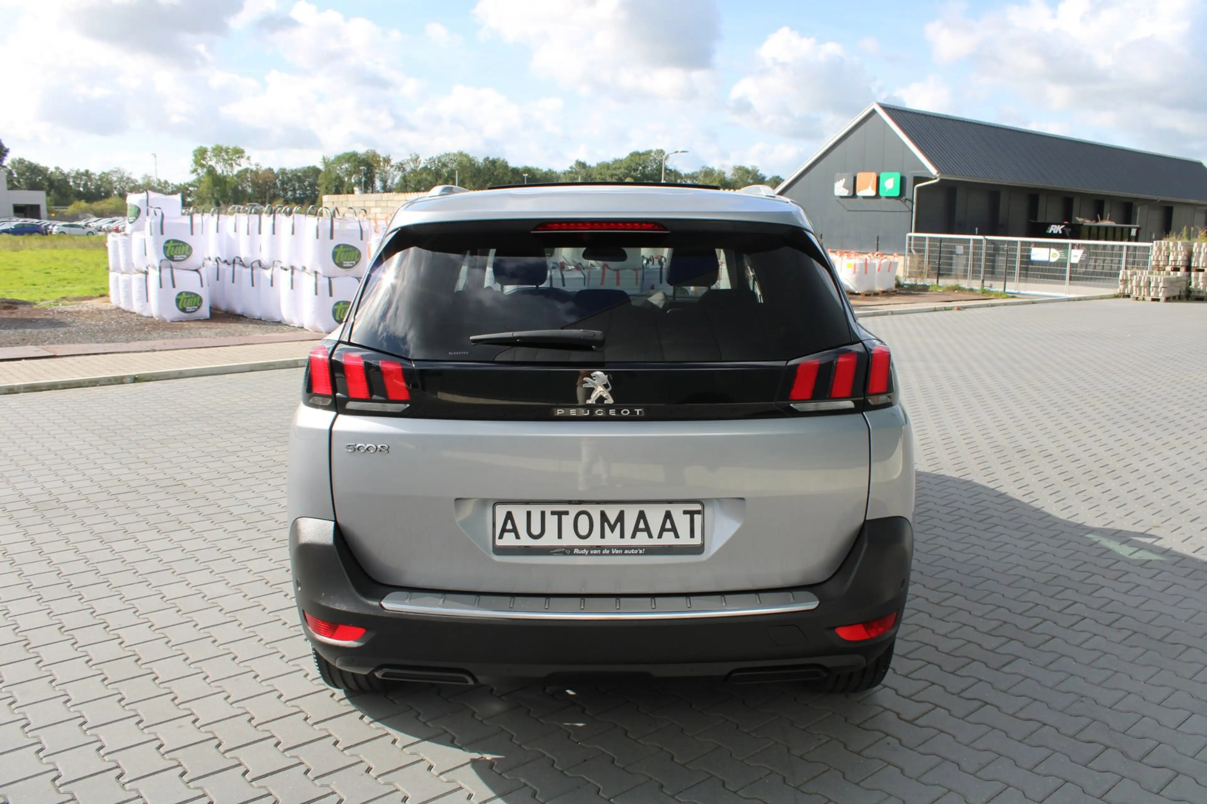 Peugeot 5008 1.2 PureTech GT-Line AUTOMAAT SCHUIFDAK 7 PERSOONS — photo 4