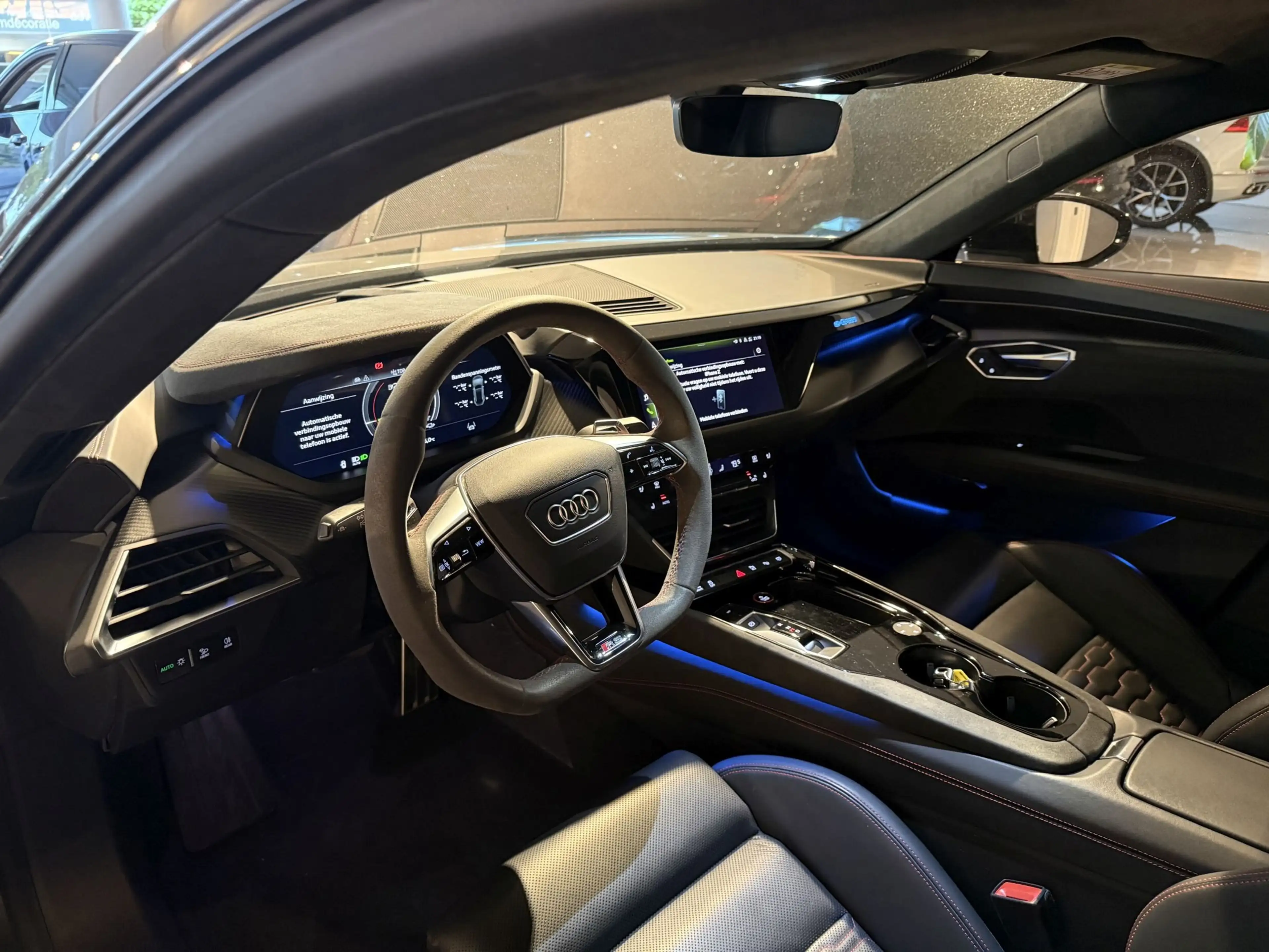 Audi RS e-tron GT 646PK * CERAMIC * LASER * 360° CAMERA * PANO * — photo 8