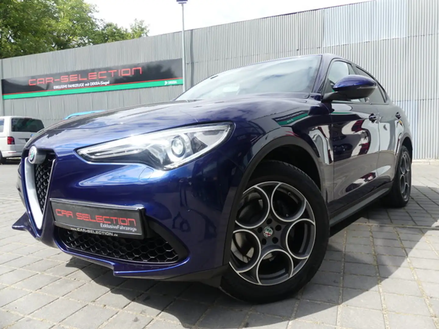 Alfa Romeo Stelvio 2.0T Veloce Q4 LEDER/KAM/BI-XENON/19ZOLL Blau - 2