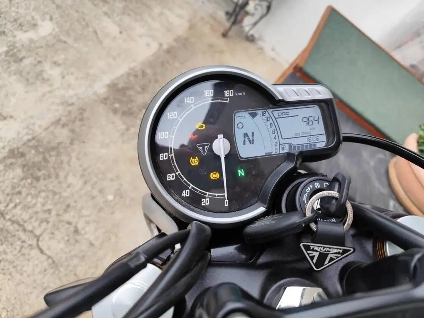 Triumph Speed 400 Červená - 1