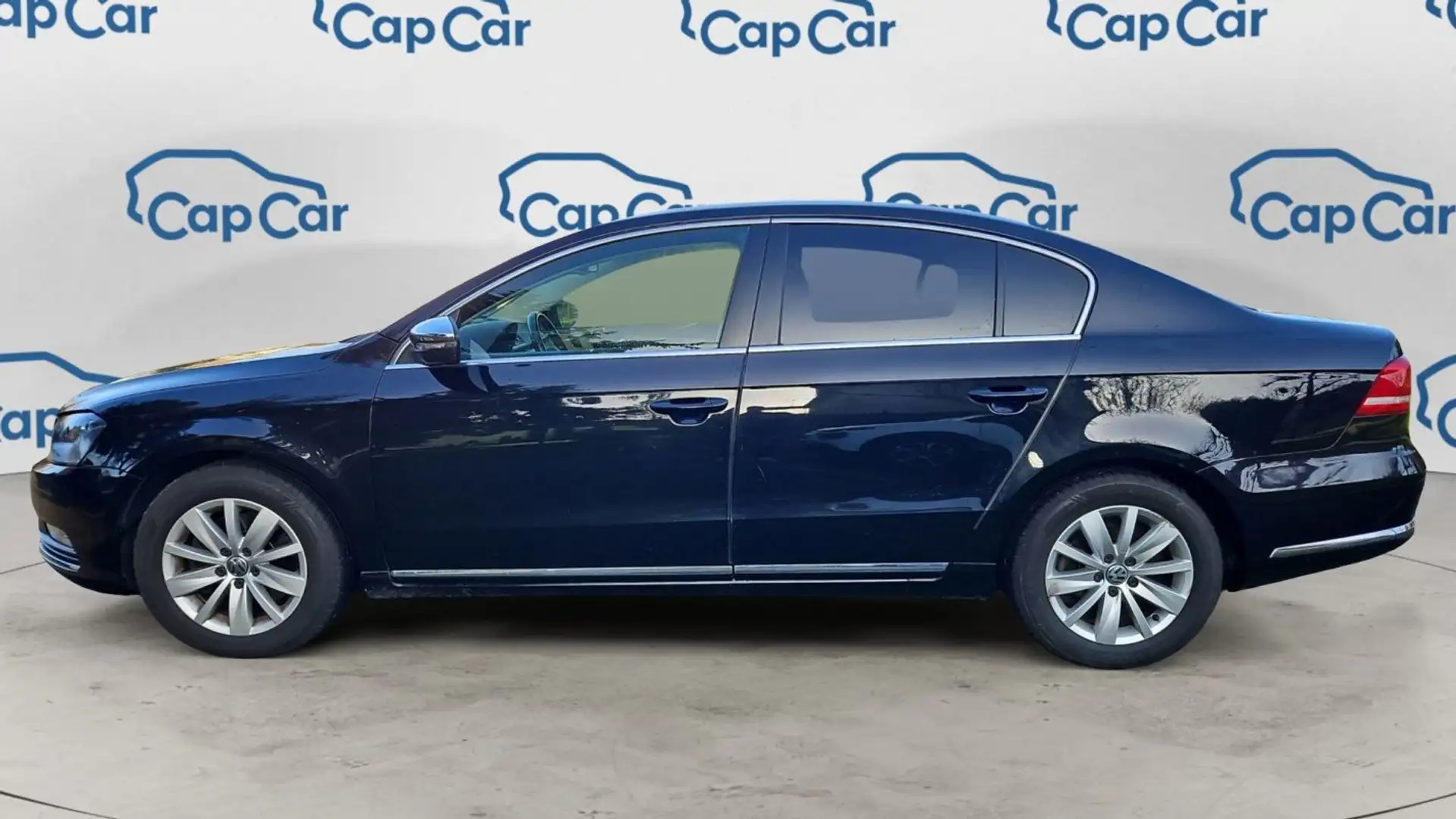 Volkswagen Passat VII 1.6 TDI 105 Confortline Noir - 2