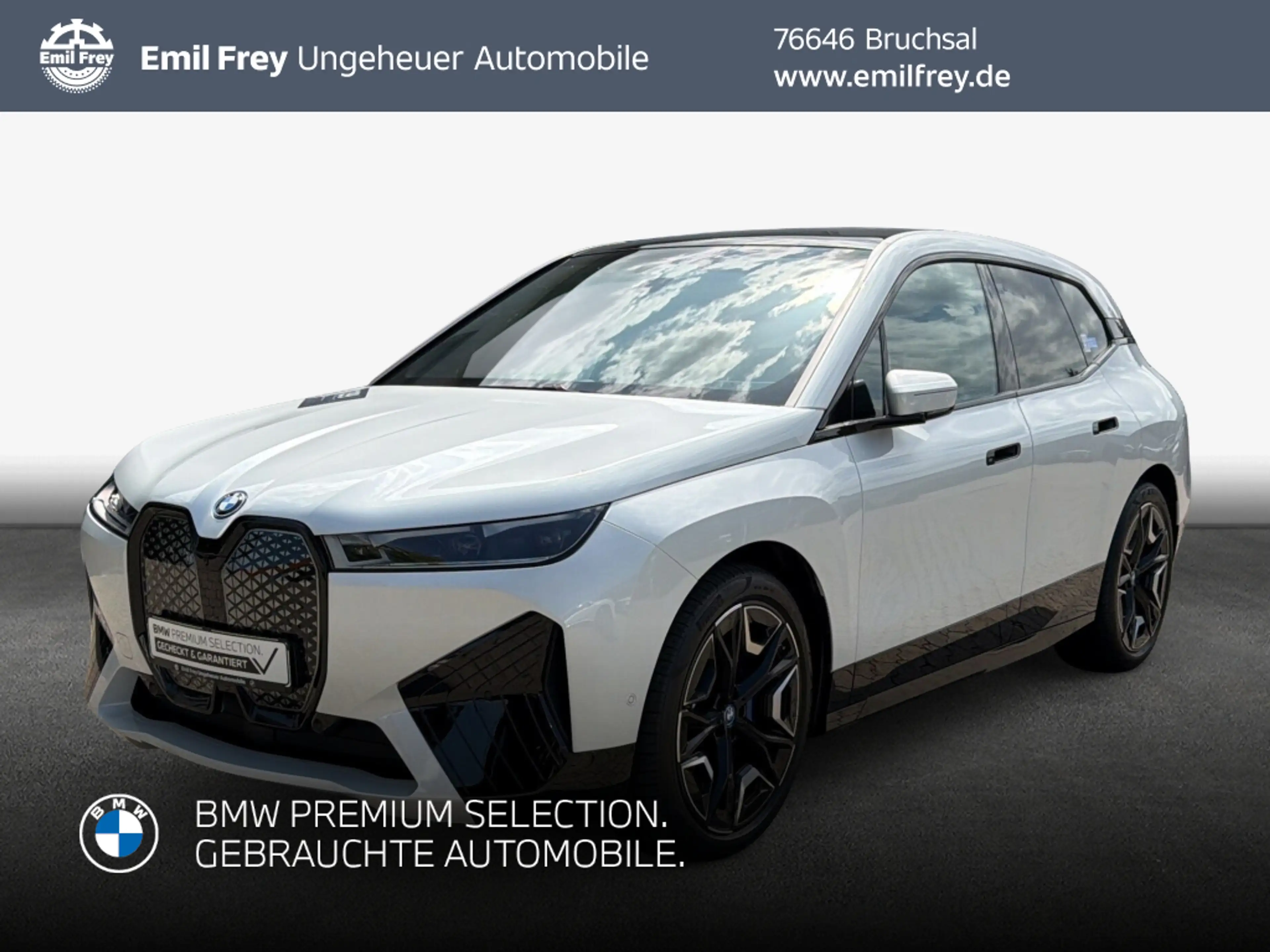 BMW iX xDrive40, AHK, PanoramaGlasdach, SHZ