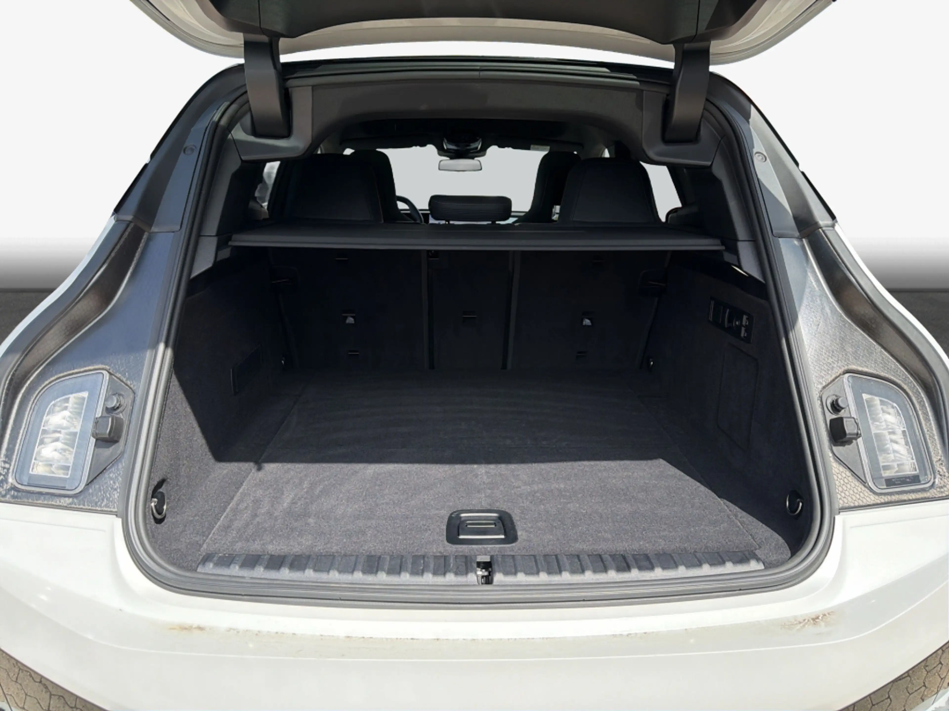 BMW iX xDrive40, AHK, PanoramaGlasdach, SHZ — photo 9