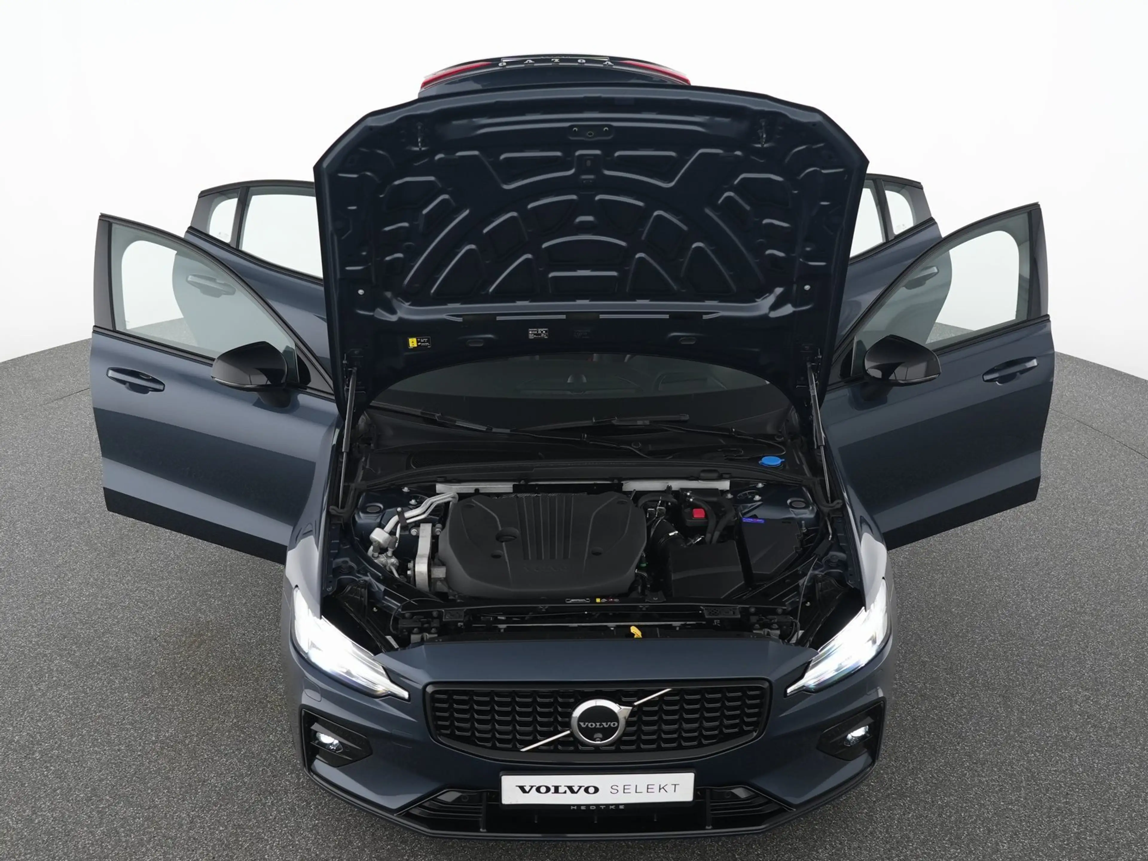 Volvo S60 B5 Benzin AWD Ultimate Dark B&W-SOUND*STHZ — photo 12