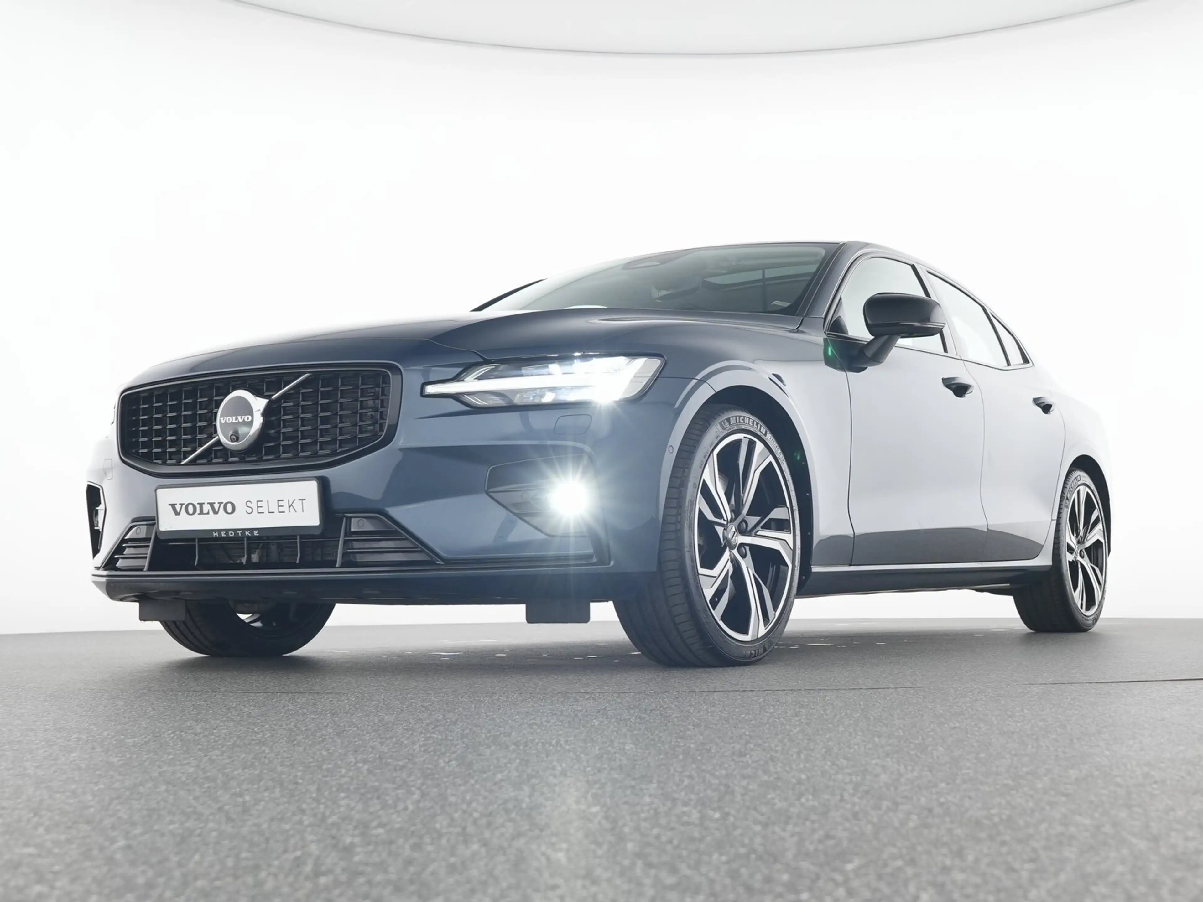 Volvo S60 B5 Benzin AWD Ultimate Dark B&W-SOUND*STHZ — photo 6