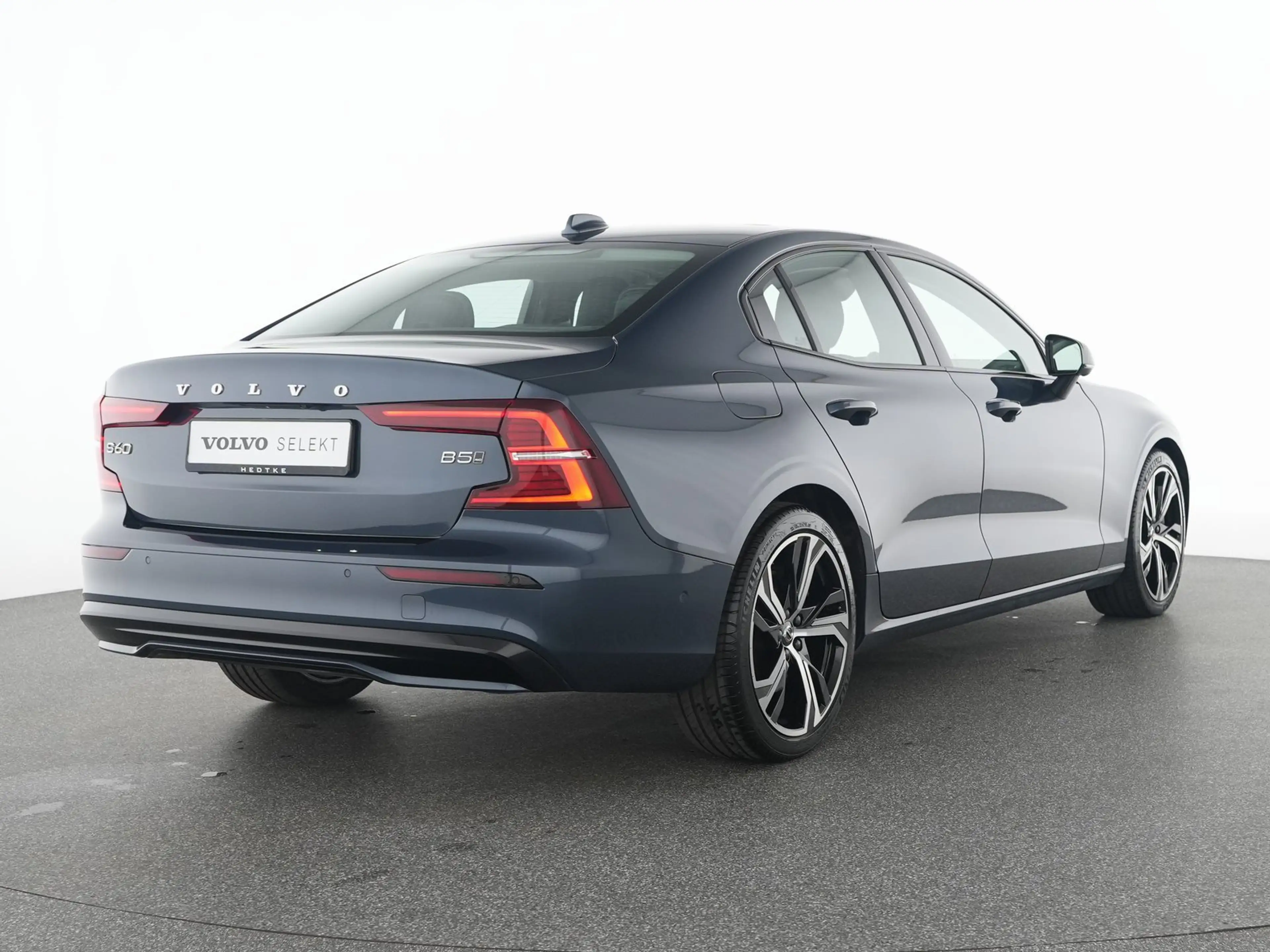 Volvo S60 B5 Benzin AWD Ultimate Dark B&W-SOUND*STHZ — photo 2