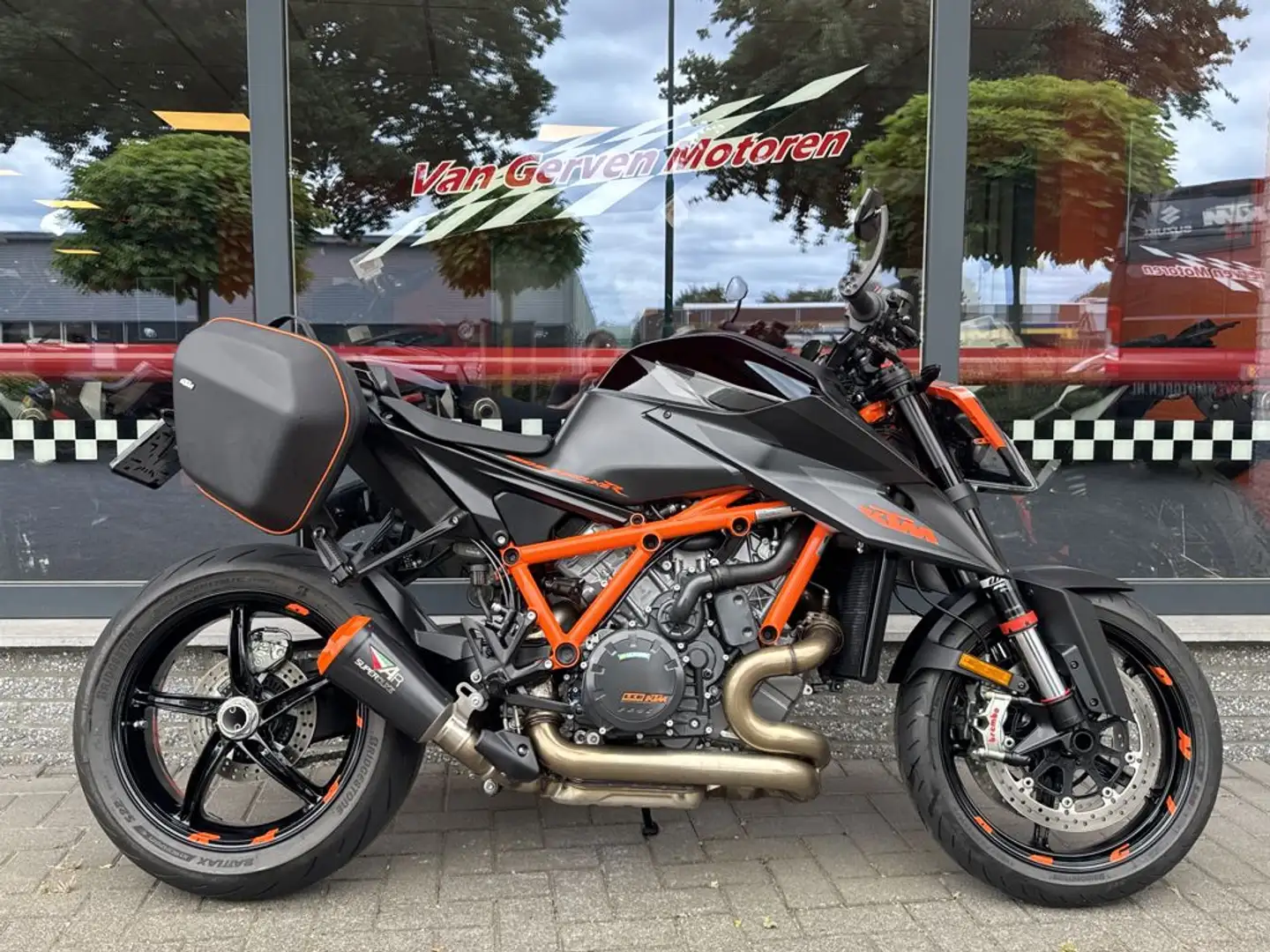 KTM 1290 Super Duke R SUPERDUKE - 2
