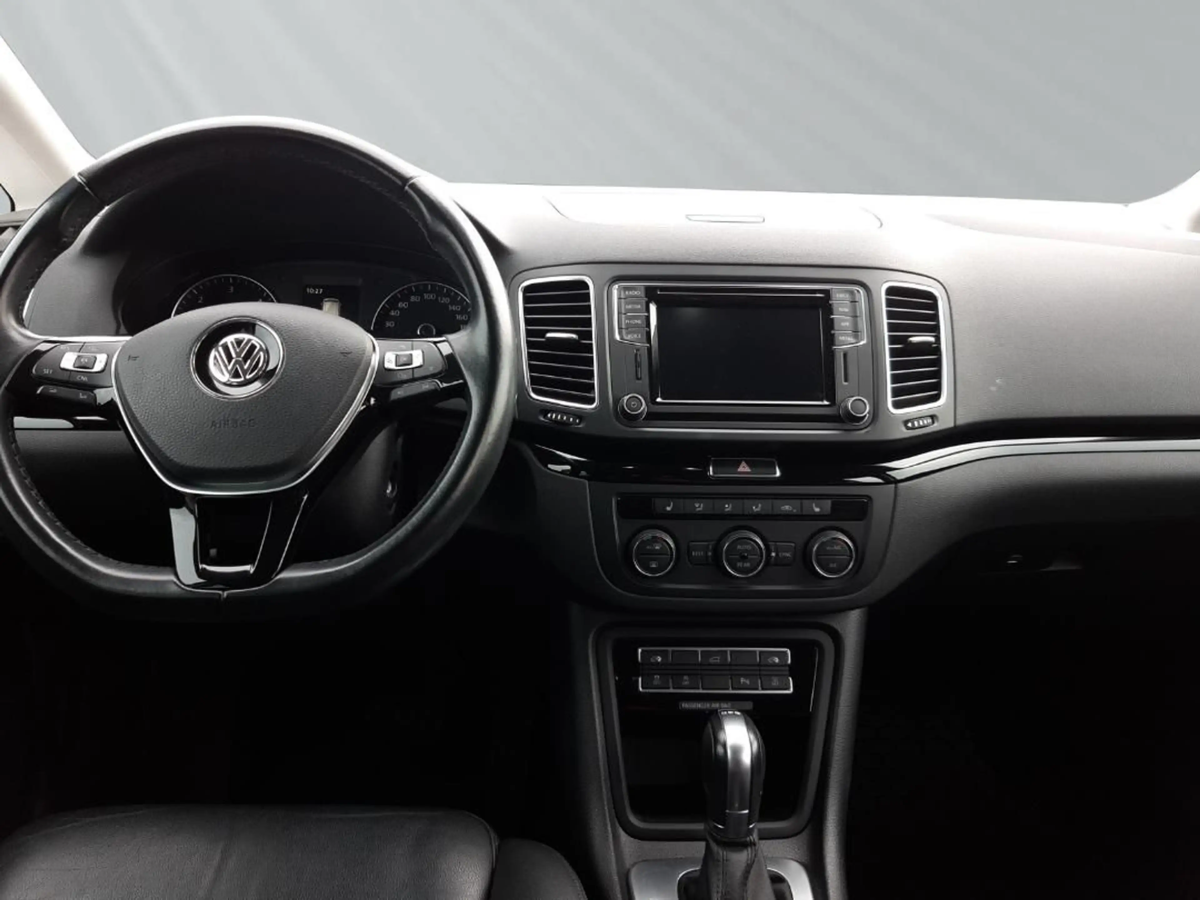 Volkswagen Sharan Highline — photo 6
